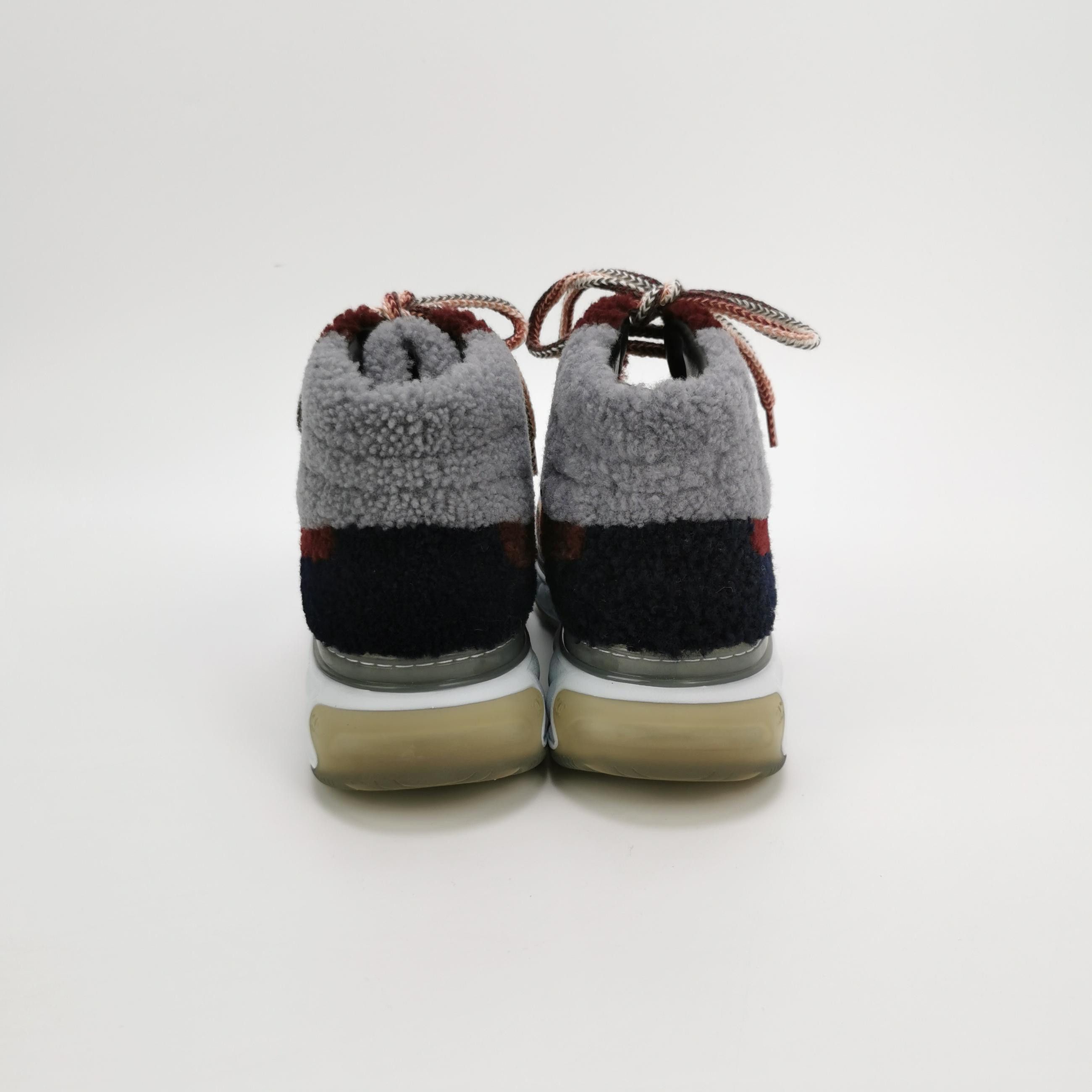 Chanel Chanel Women 6-5 Lowtop Sneakers Size US 6.5 / IT 36.5 - 4 Thumbnail