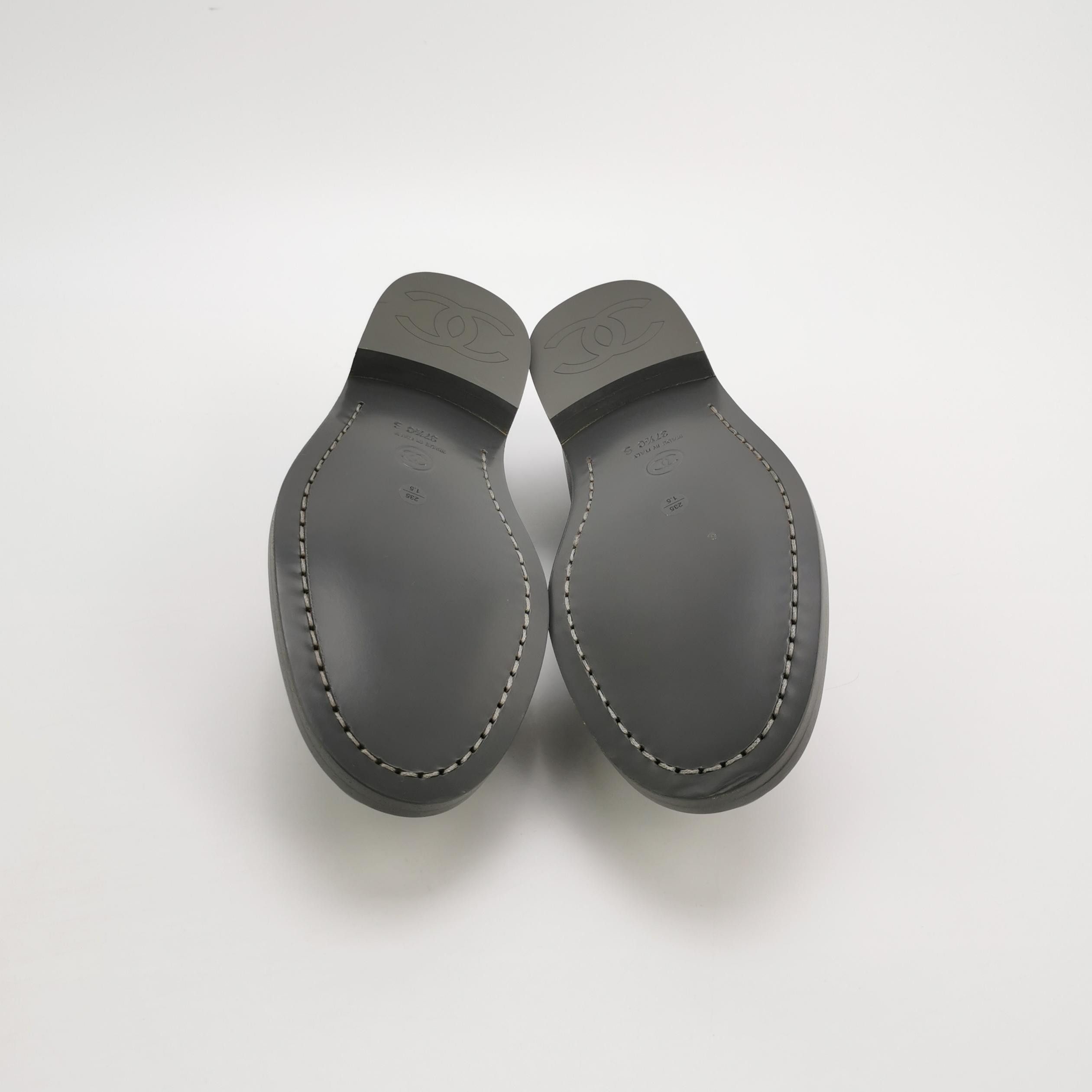 Chanel Chanel Women 7-5 Flats Size US 7.5 / IT 37.5 - 5 Thumbnail