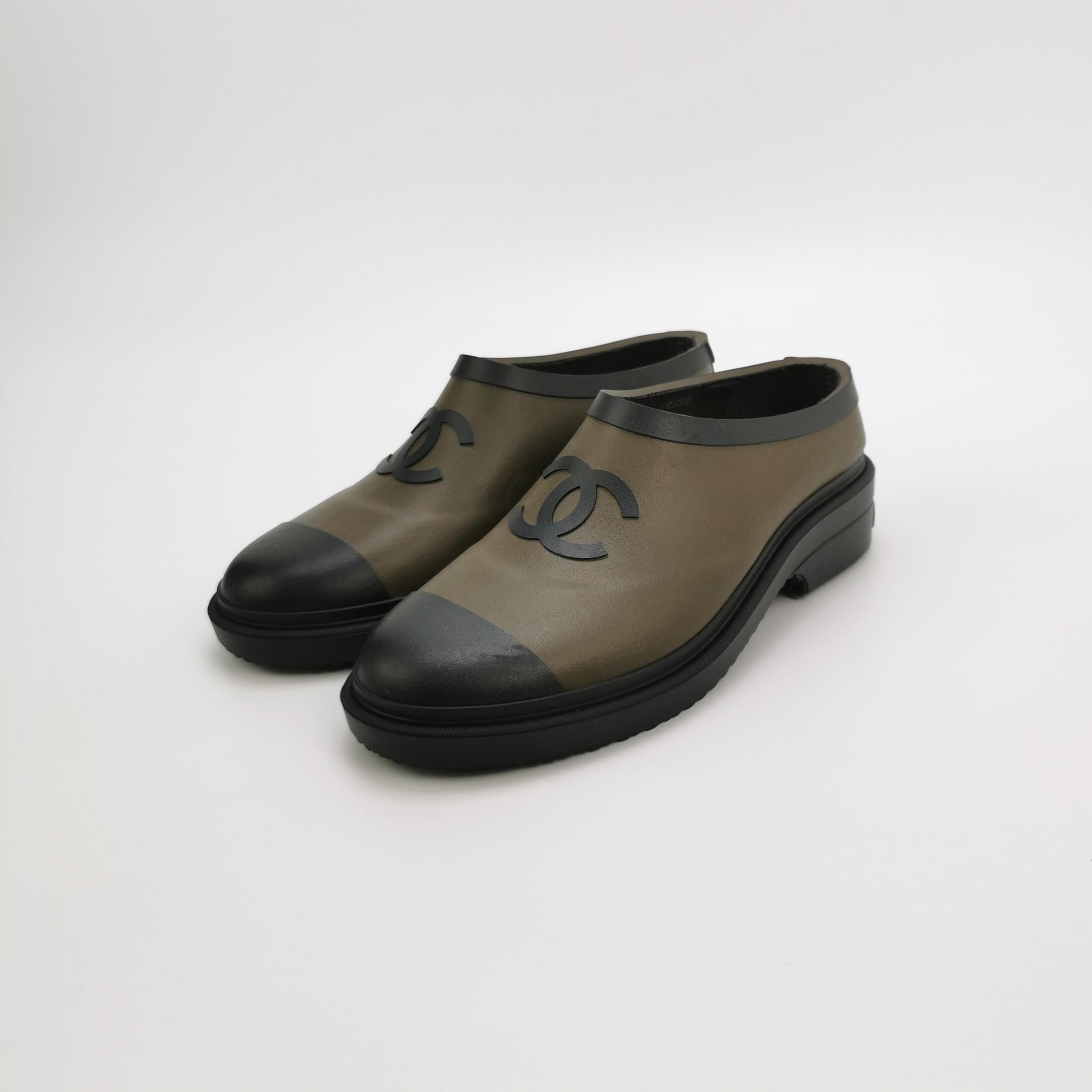 Chanel Chanel Women 8 Flats Size US 8 / IT 38 - 2 Thumbnail