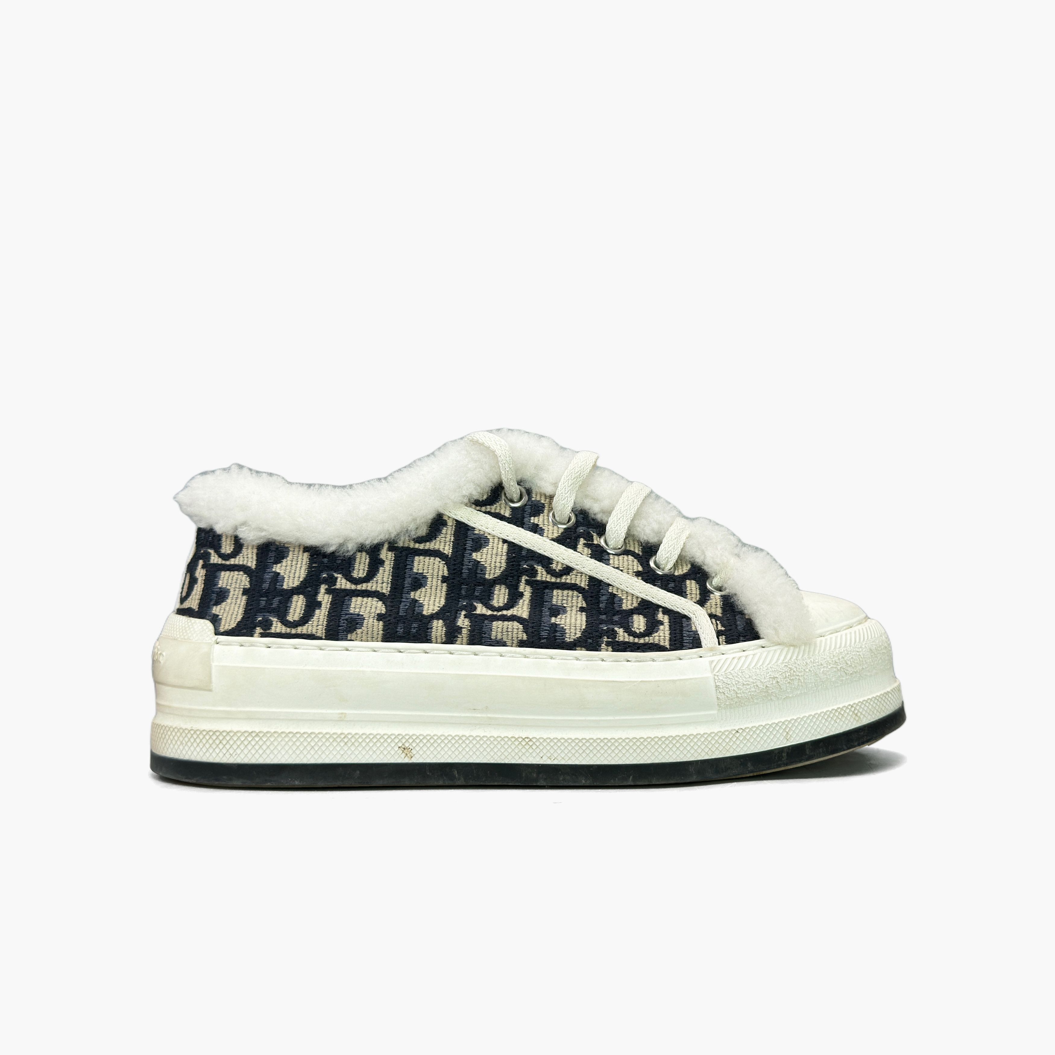 Dior Dior Oblique Fur Low-Top Sneakers Size 36.5 Size US 6.5 / IT 36.5 - 4 Thumbnail