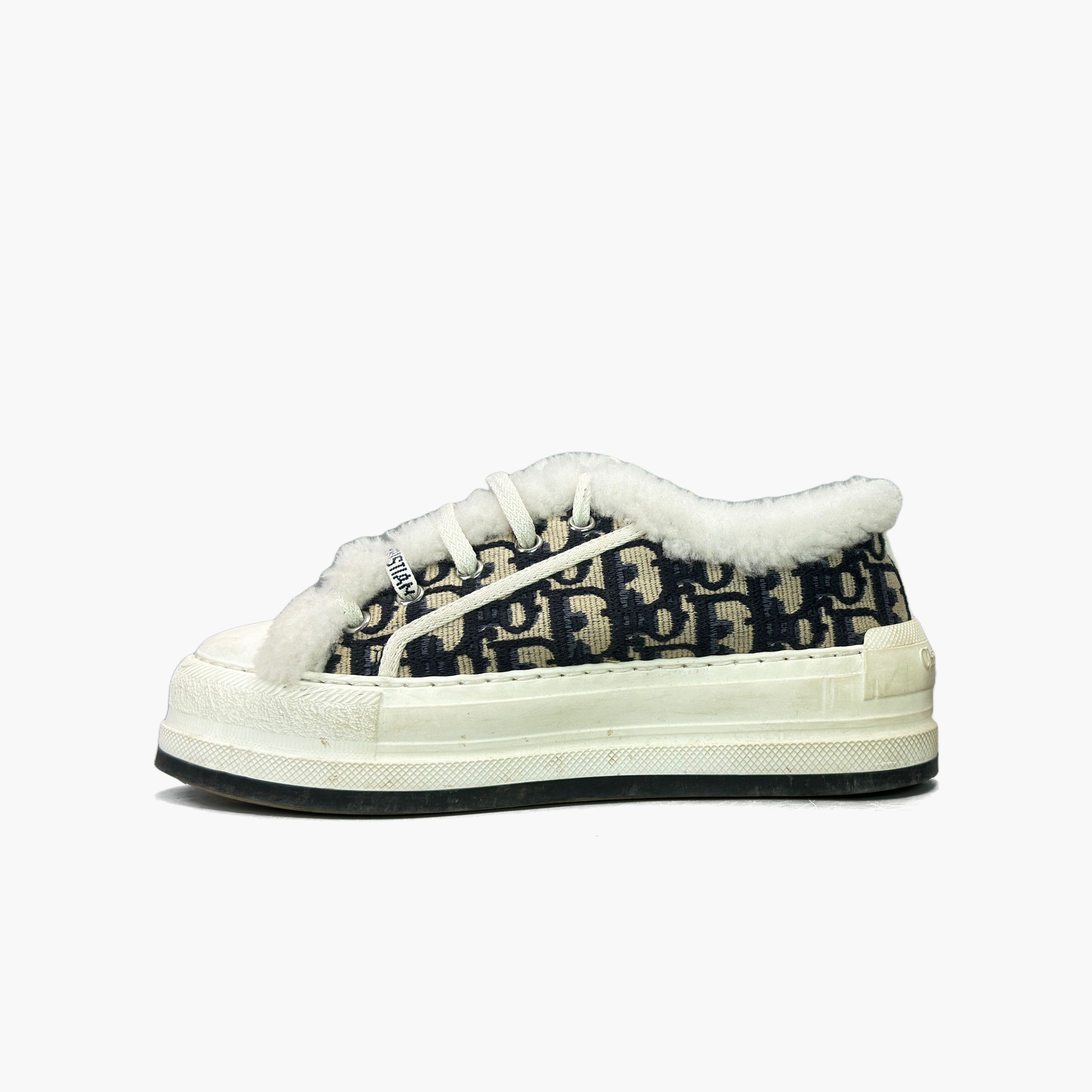 Dior Dior Oblique Fur Low-Top Sneakers Size 36.5 Size US 6.5 / IT 36.5 - 3 Thumbnail
