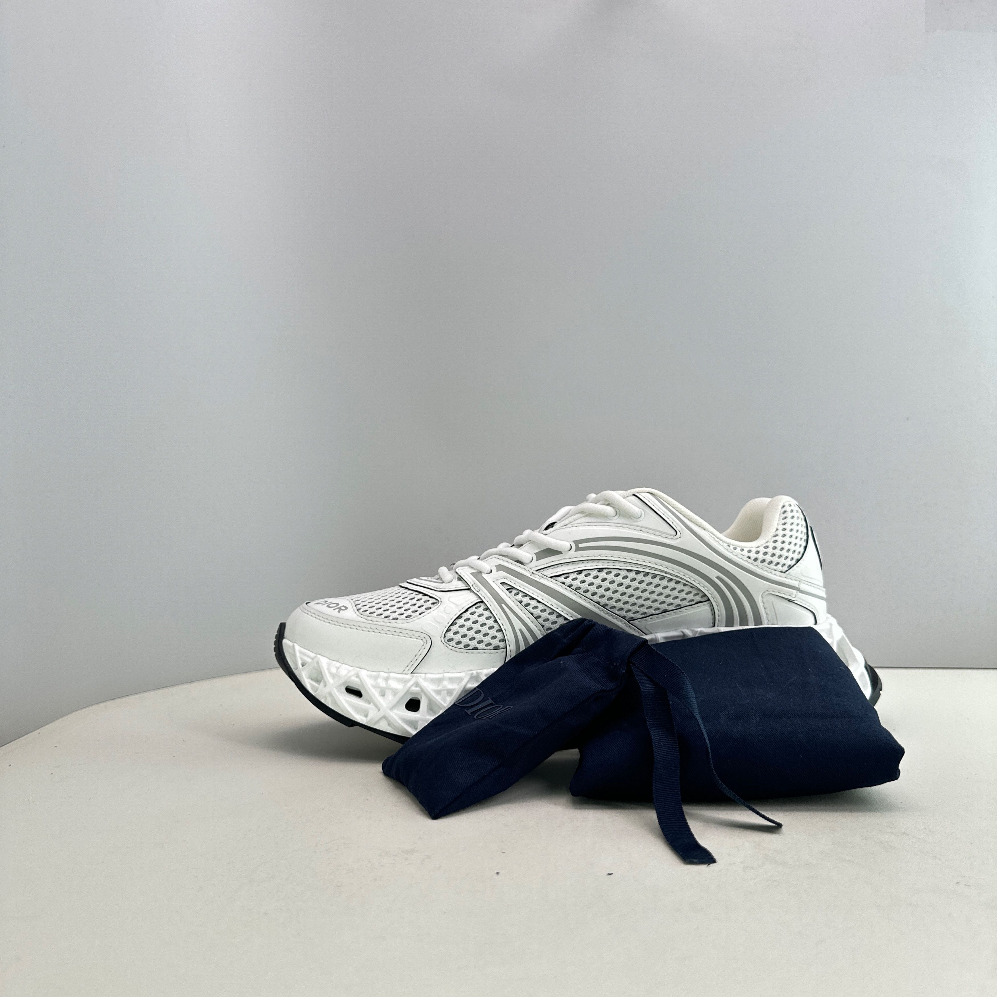 Dior Dior B35 Sneakers White Size 12 Size US 12 / EU 45 - 10 Thumbnail