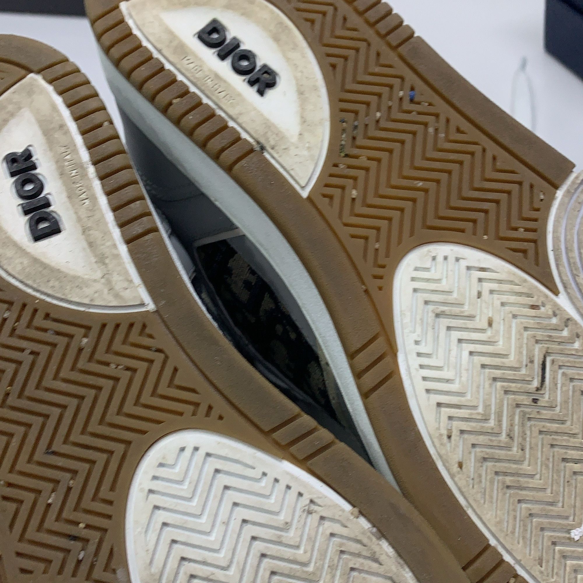 Dior Dior B27 Low Oblique Galaxy Sneakers Size 39 Size US 6 / EU 39 - 15 Thumbnail