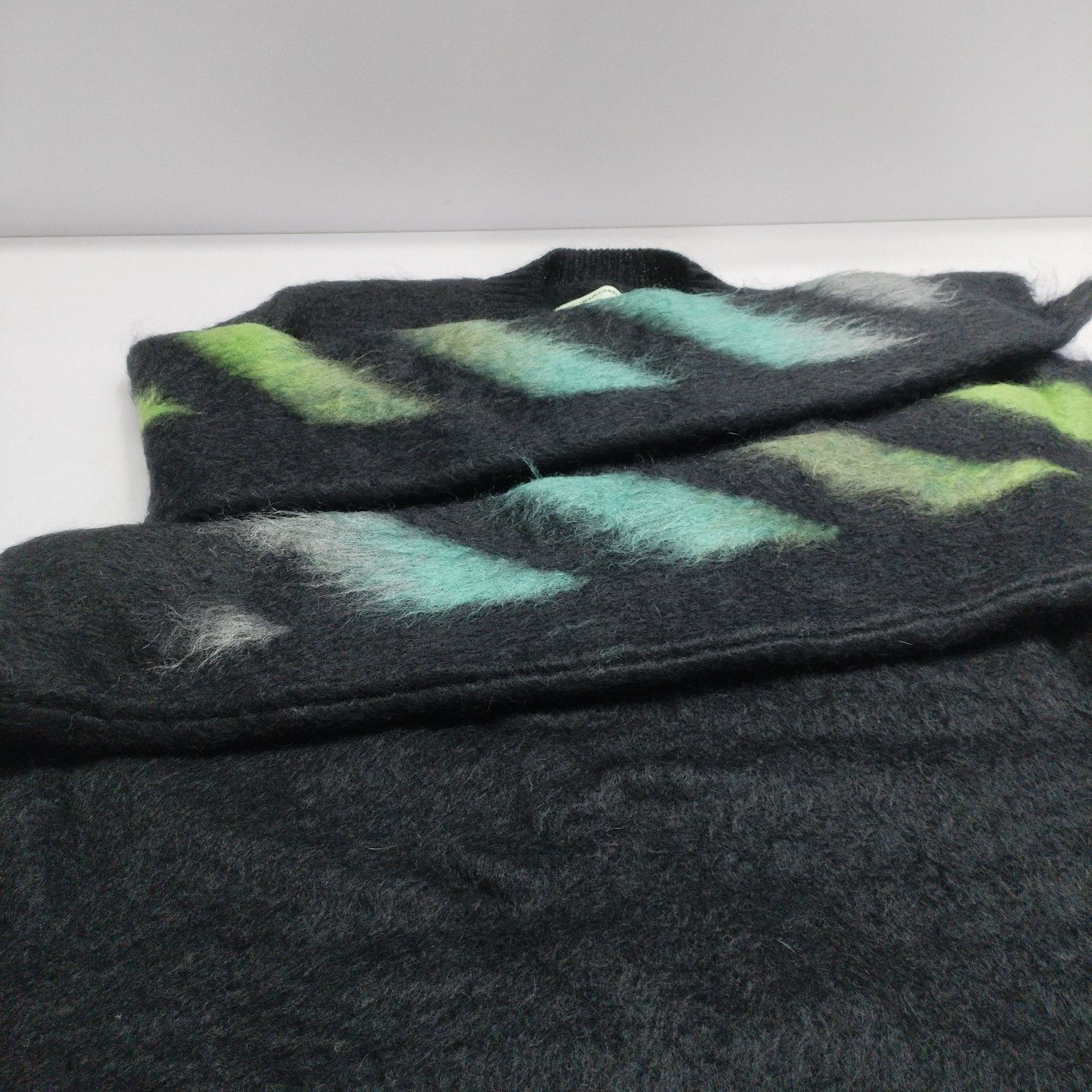 Off-White Off-White Gradient Mohair Logo Sweater Size XXS Size US XXS / EU 40 - 7 Thumbnail