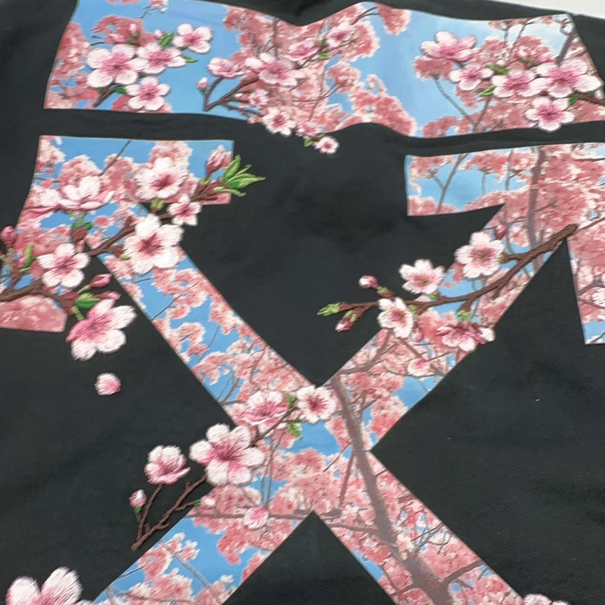 Off-White Off-White Floral Embroidery Sweatshirt Size XL Size US XL / EU 56 / 4 - 4 Thumbnail