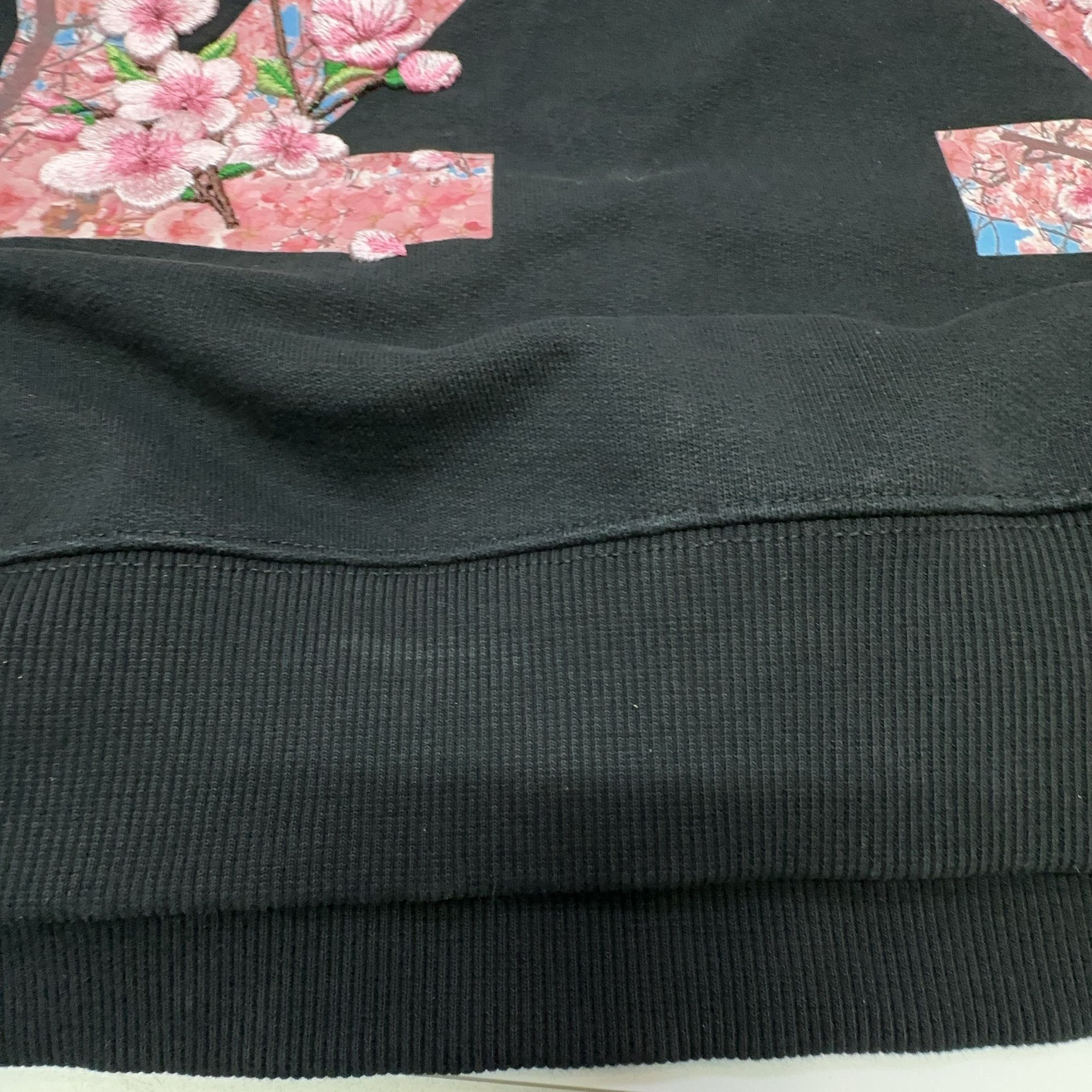 Off-White Off-White Floral Embroidery Sweatshirt Size XL Size US XL / EU 56 / 4 - 6 Thumbnail