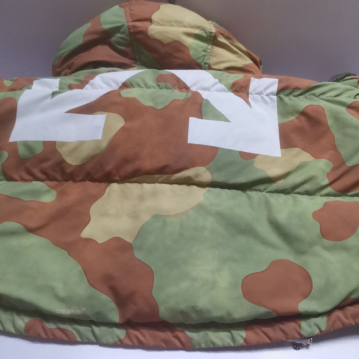 Off-White Off-White Camo Down Puffer Jacket Size M Size US M / EU 48-50 / 2 - 12 Thumbnail