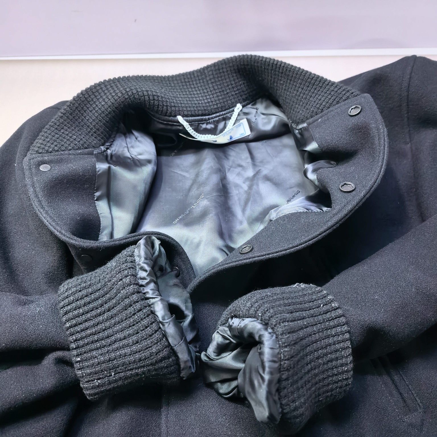 Off-White Off-White Arrow Logo Bomber Jacket Size XL Size US XL / EU 56 / 4 - 7 Thumbnail