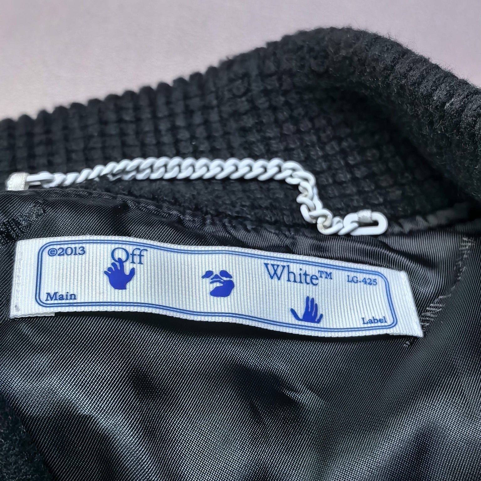 Off-White Off-White Arrow Logo Bomber Jacket Size XL Size US XL / EU 56 / 4 - 4 Thumbnail