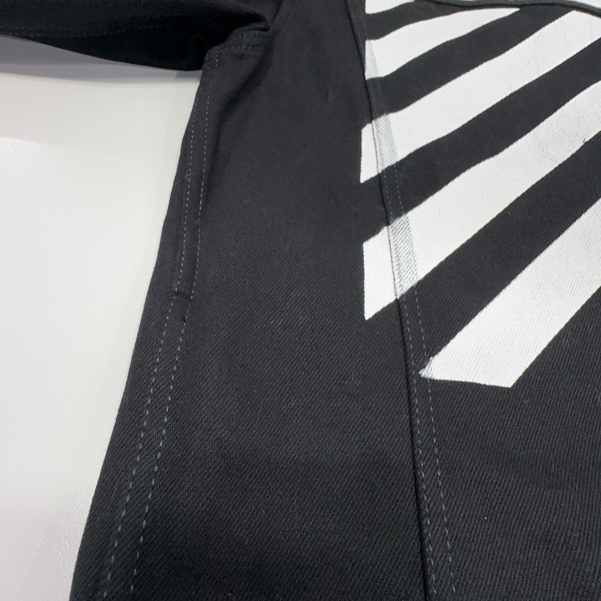 Off-White OFF-WHITE Logo Print Denim Jacket Size S Size US S / EU 44-46 / 1 - 11 Thumbnail