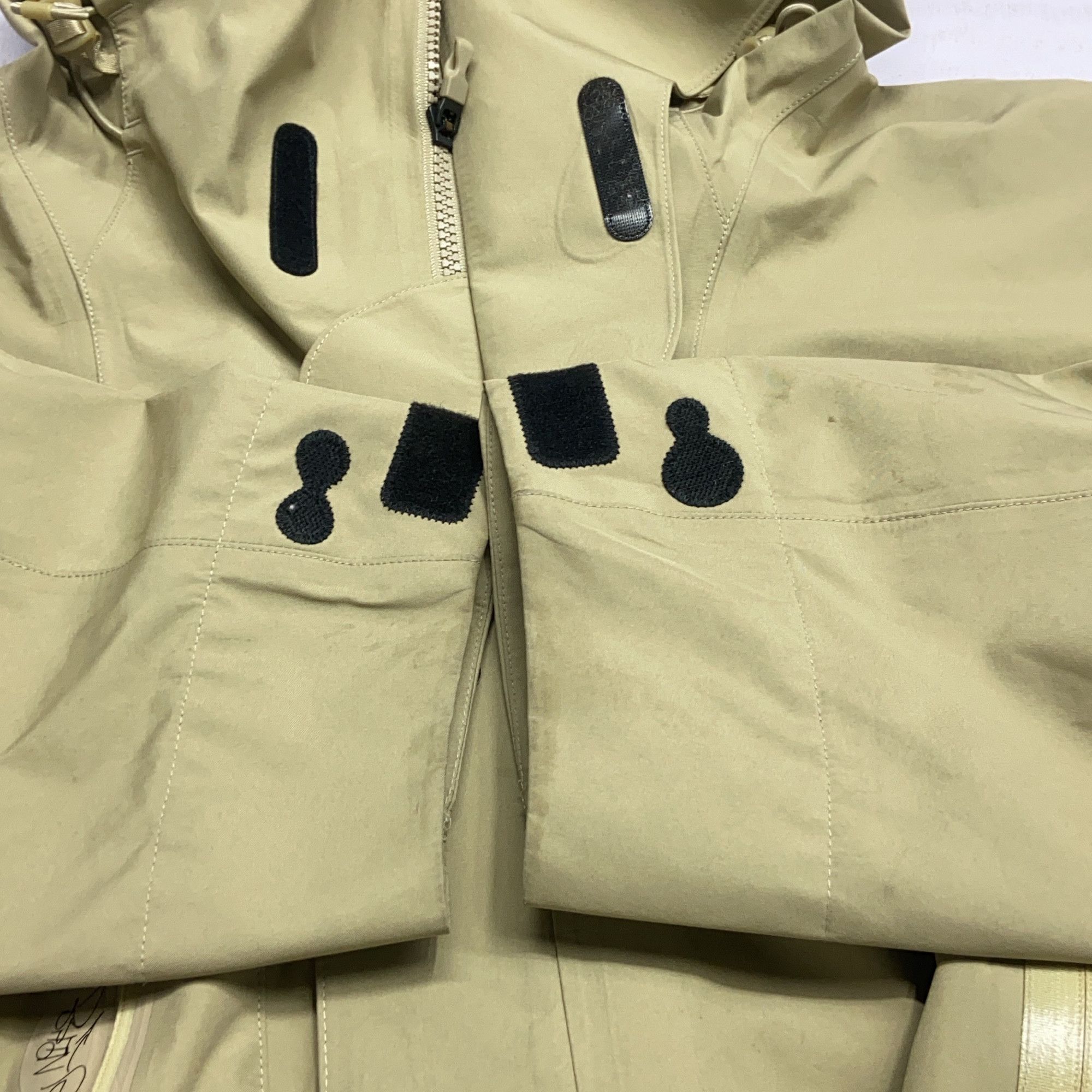 Nike × Off-White Nike x Off-White Gore-Tex Shell Jacket Size XL Size US XL / EU 56 / 4 - 11 Thumbnail