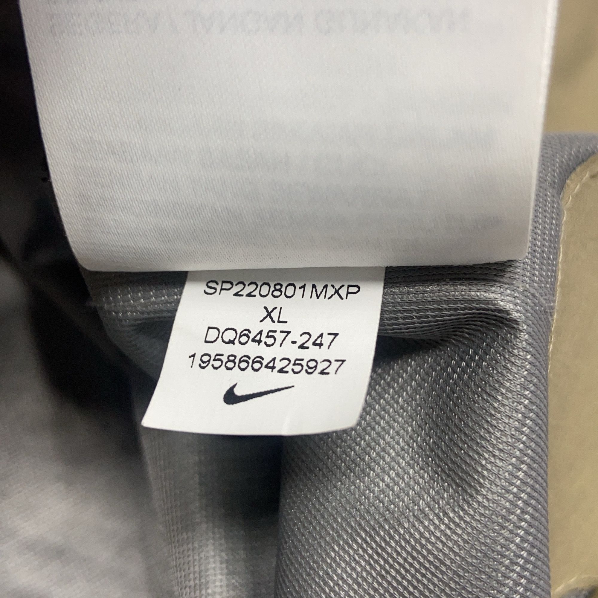 Nike × Off-White Nike x Off-White Gore-Tex Shell Jacket Size XL Size US XL / EU 56 / 4 - 3 Thumbnail