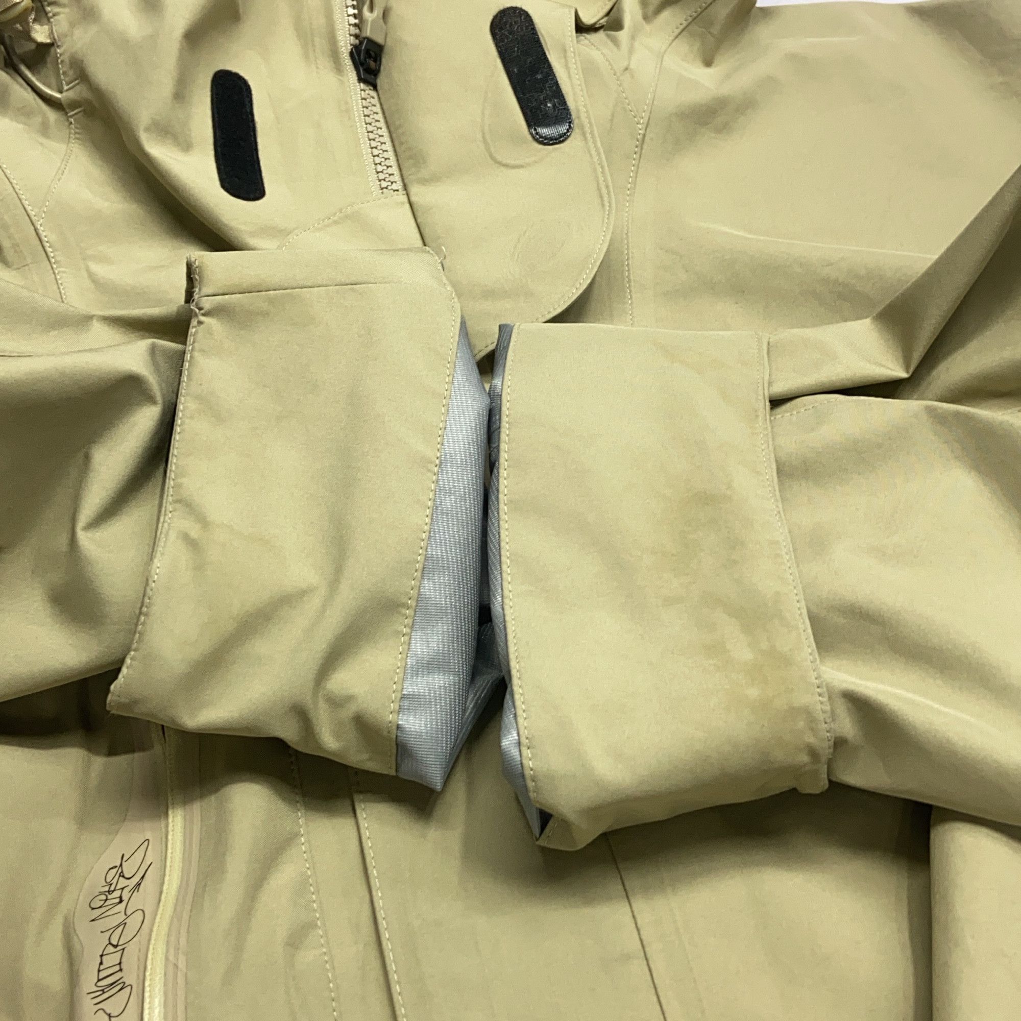 Nike × Off-White Nike x Off-White Gore-Tex Shell Jacket Size XL Size US XL / EU 56 / 4 - 12 Thumbnail