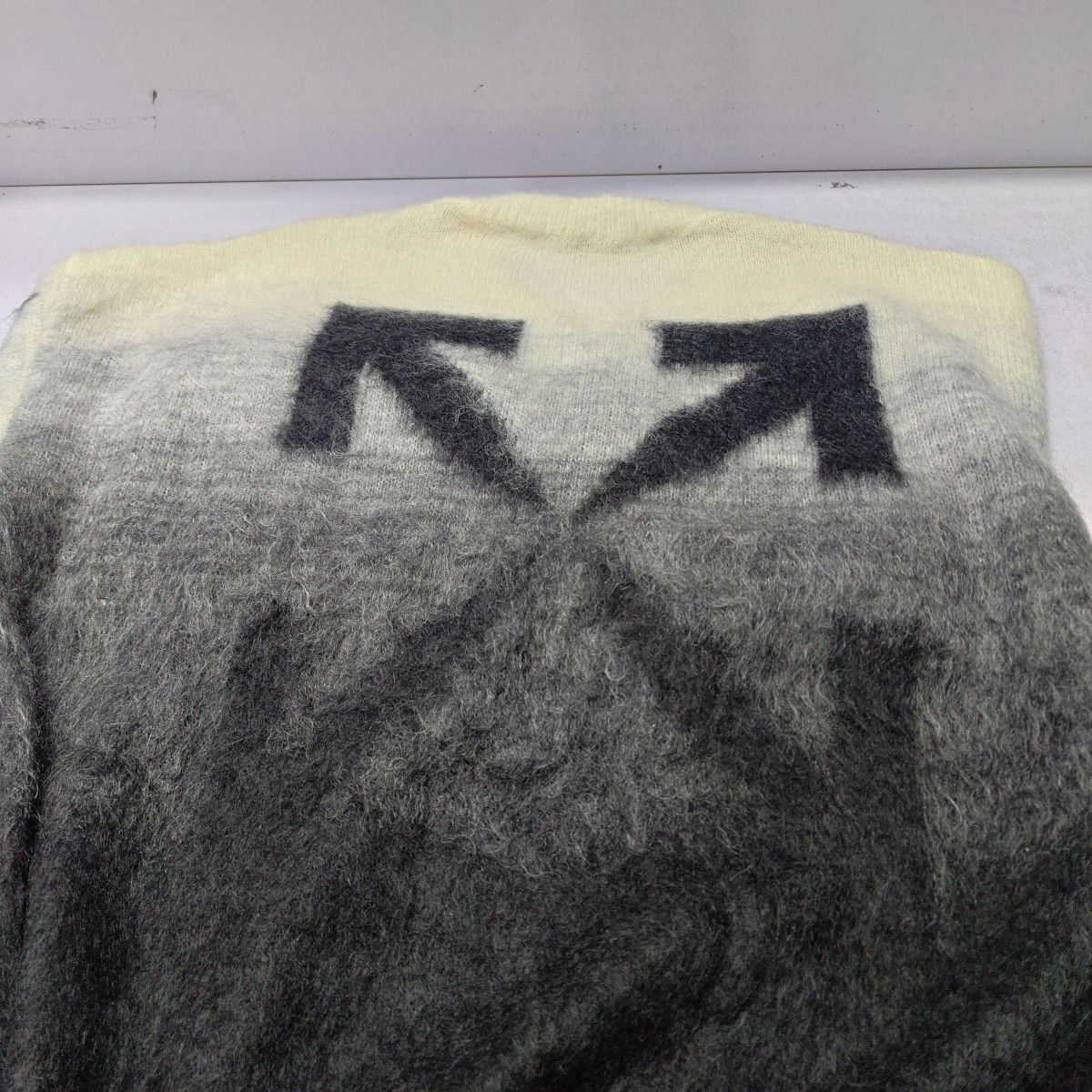 Off-White OFF-WHITE Gradient Mohair Sweater Size L Size US L / EU 52-54 / 3 - 5 Thumbnail