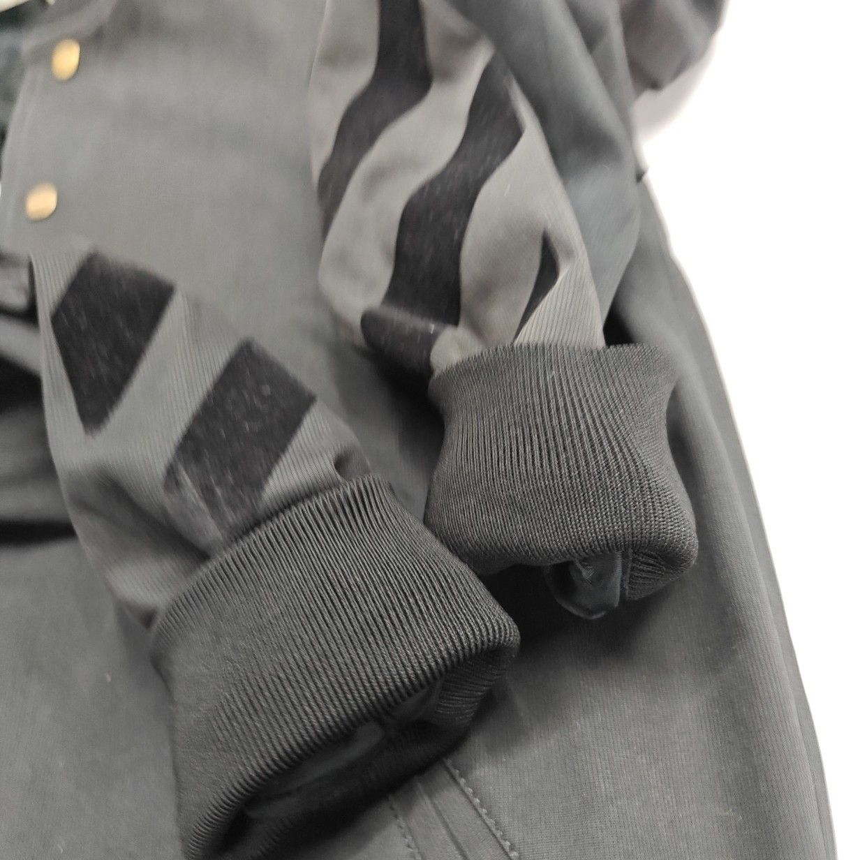 Off-White Off-White Diagonal Stripe Bomber Jacket Size S Size US S / EU 44-46 / 1 - 12 Thumbnail