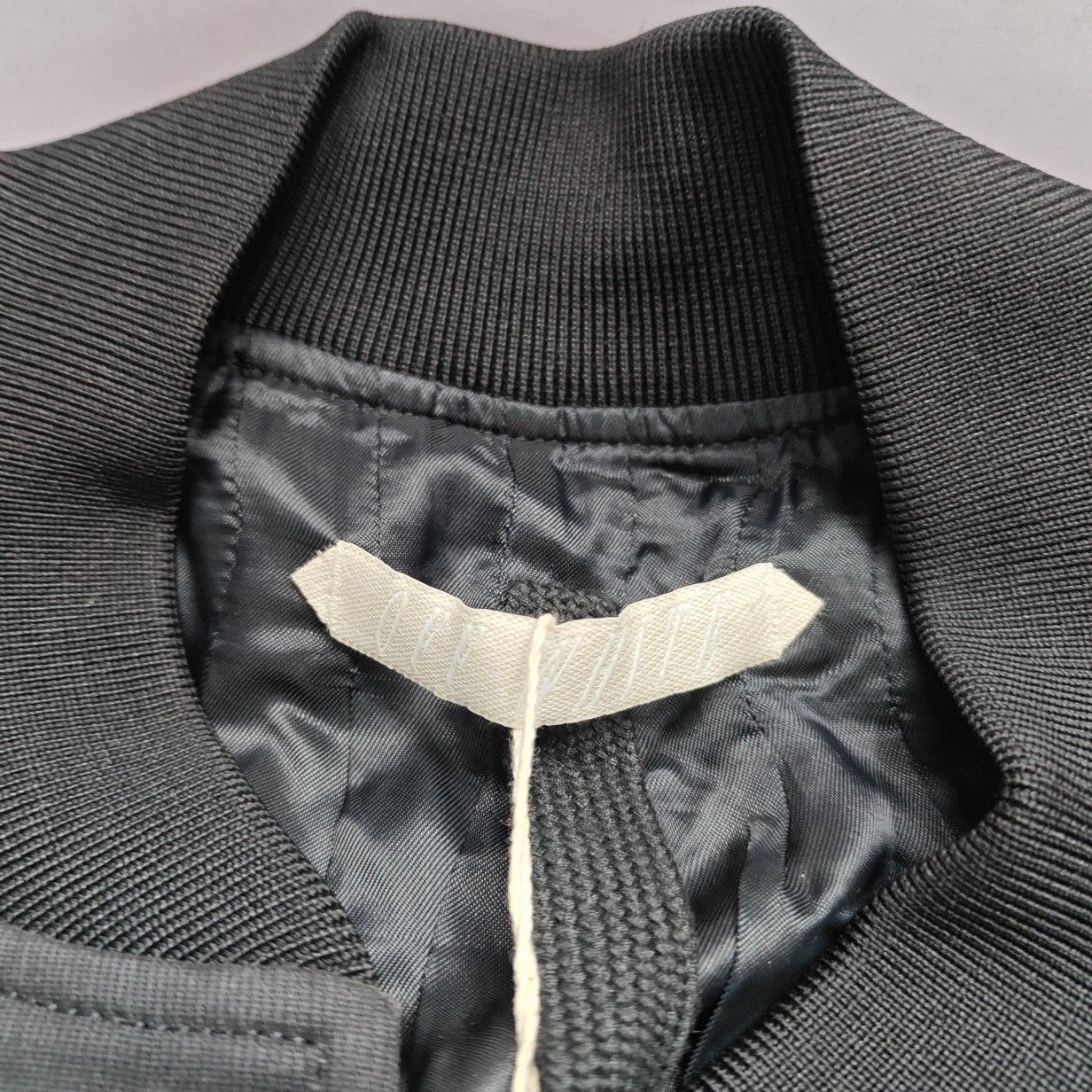 Off-White Off-White Diagonal Stripe Bomber Jacket Size S Size US S / EU 44-46 / 1 - 4 Thumbnail