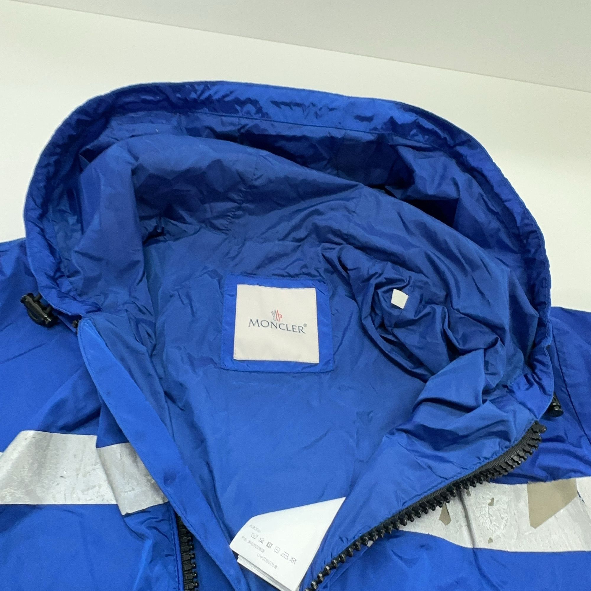 Moncler × Off-White Moncler x Off-White Logo Print Light Jacket Size L Size US L / EU 52-54 / 3 - 10 Thumbnail