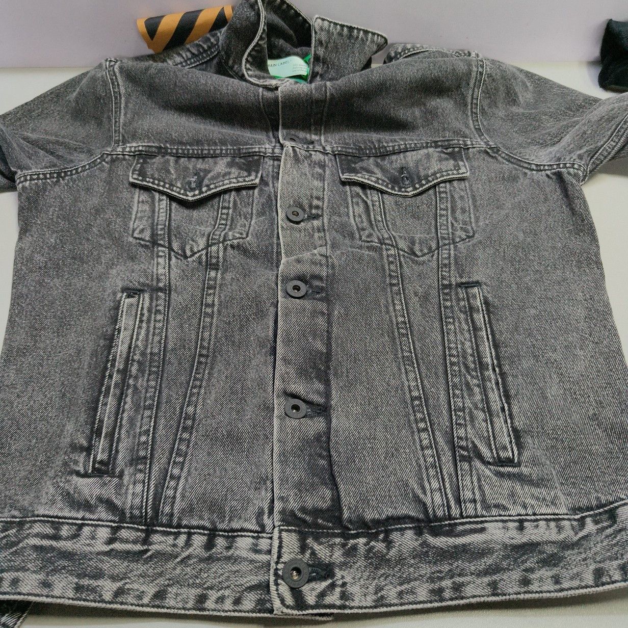 Off-White Off-White Graphic Arrow Denim Jacket Size M Size US M / EU 48-50 / 2 - 9 Thumbnail