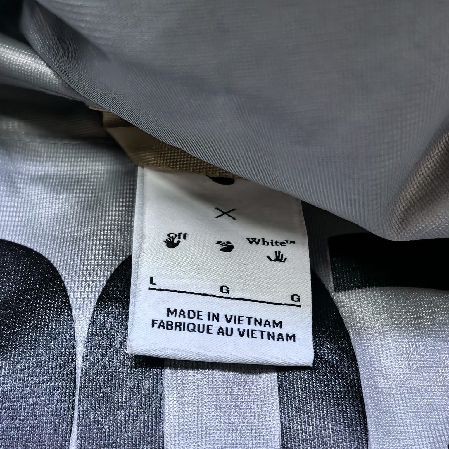 Nike Nike x Off-White Logo Gore-Tex Jacket Size L Size US L / EU 52-54 / 3 - 3 Thumbnail