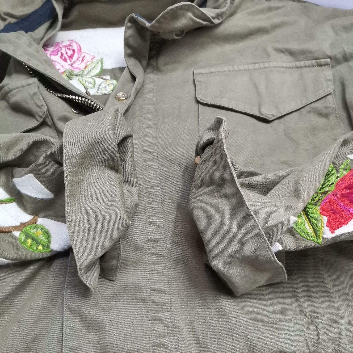 Off-White OFF-WHITE Floral Embroidery Field Jacket Size M Size US M / EU 48-50 / 2 - 10 Thumbnail
