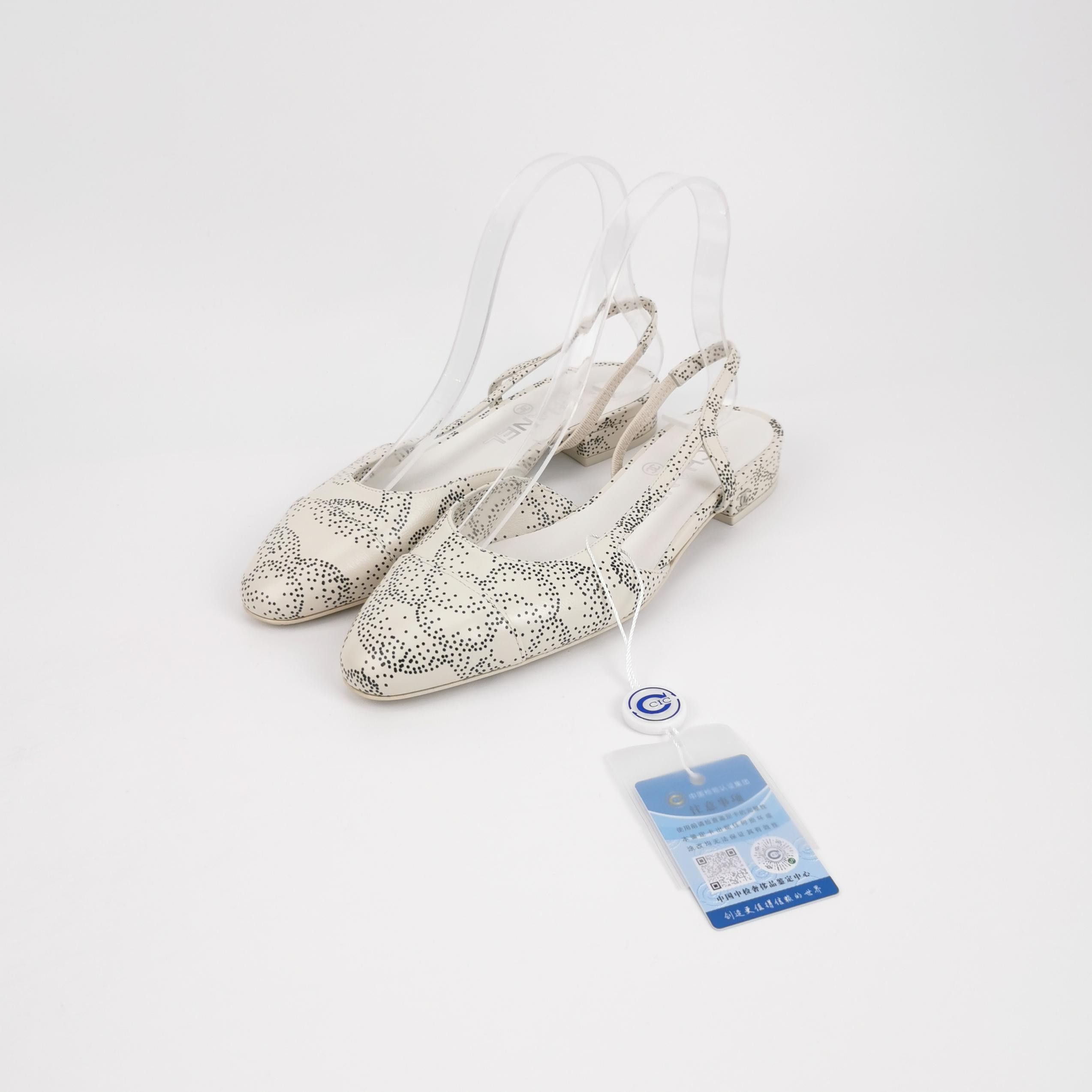 Chanel Chanel Women 5-5 Flats Size US 5.5 / IT 35.5 - 2 Thumbnail