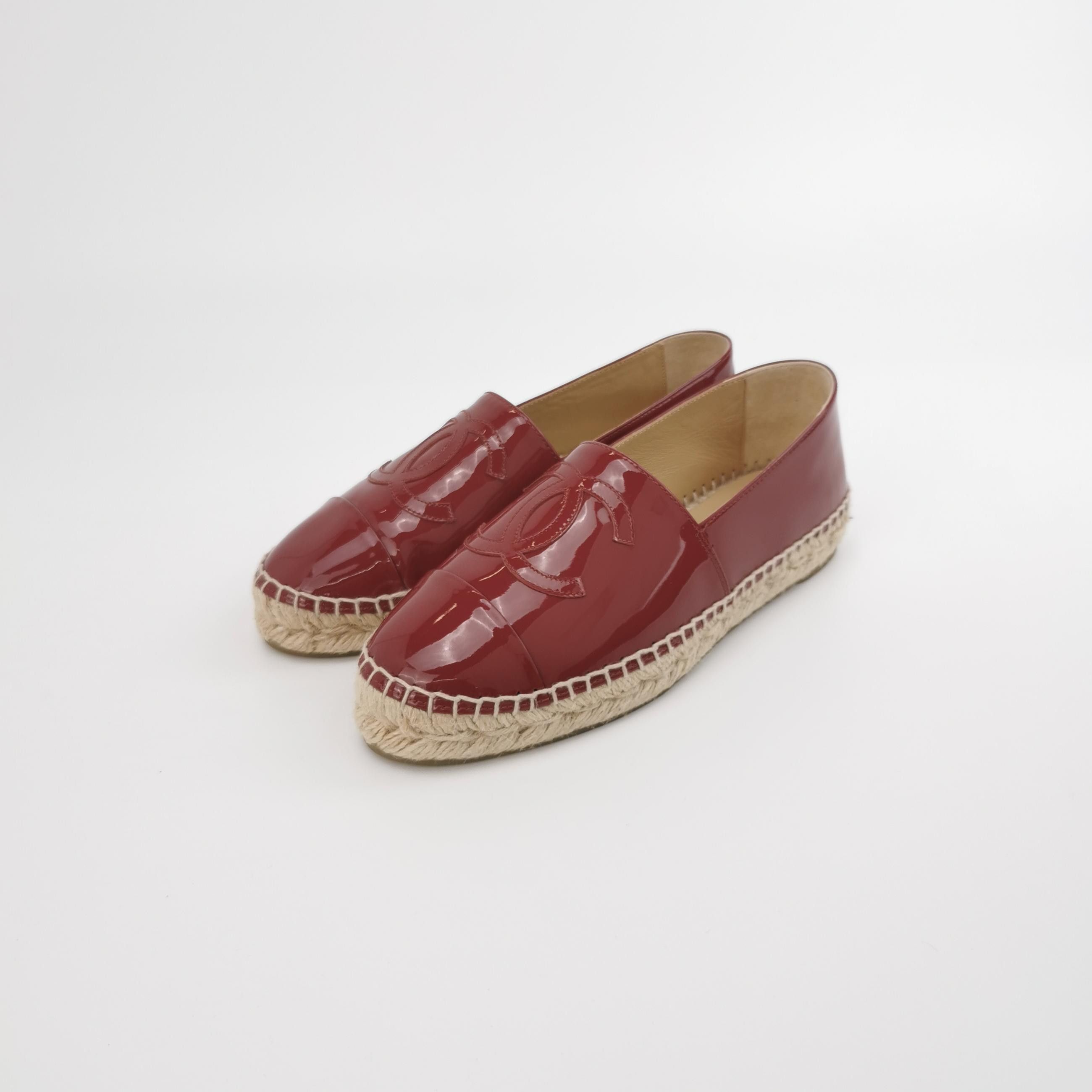Chanel Chanel Women 6 Flats Size US 6 / IT 36 - 2 Thumbnail