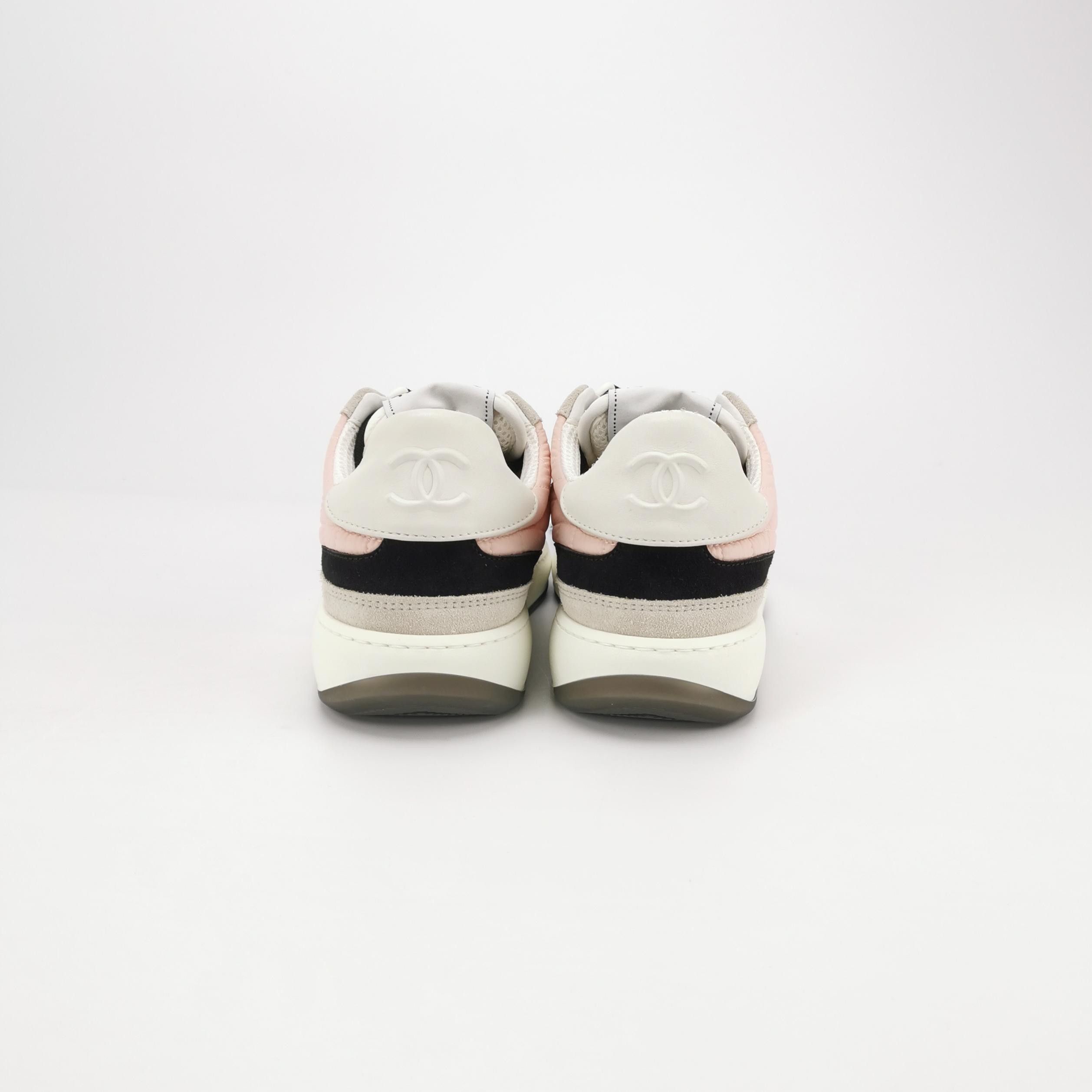 Chanel Chanel Women 7-5 Lowtop Sneakers Size US 7.5 / IT 37.5 - 4 Thumbnail