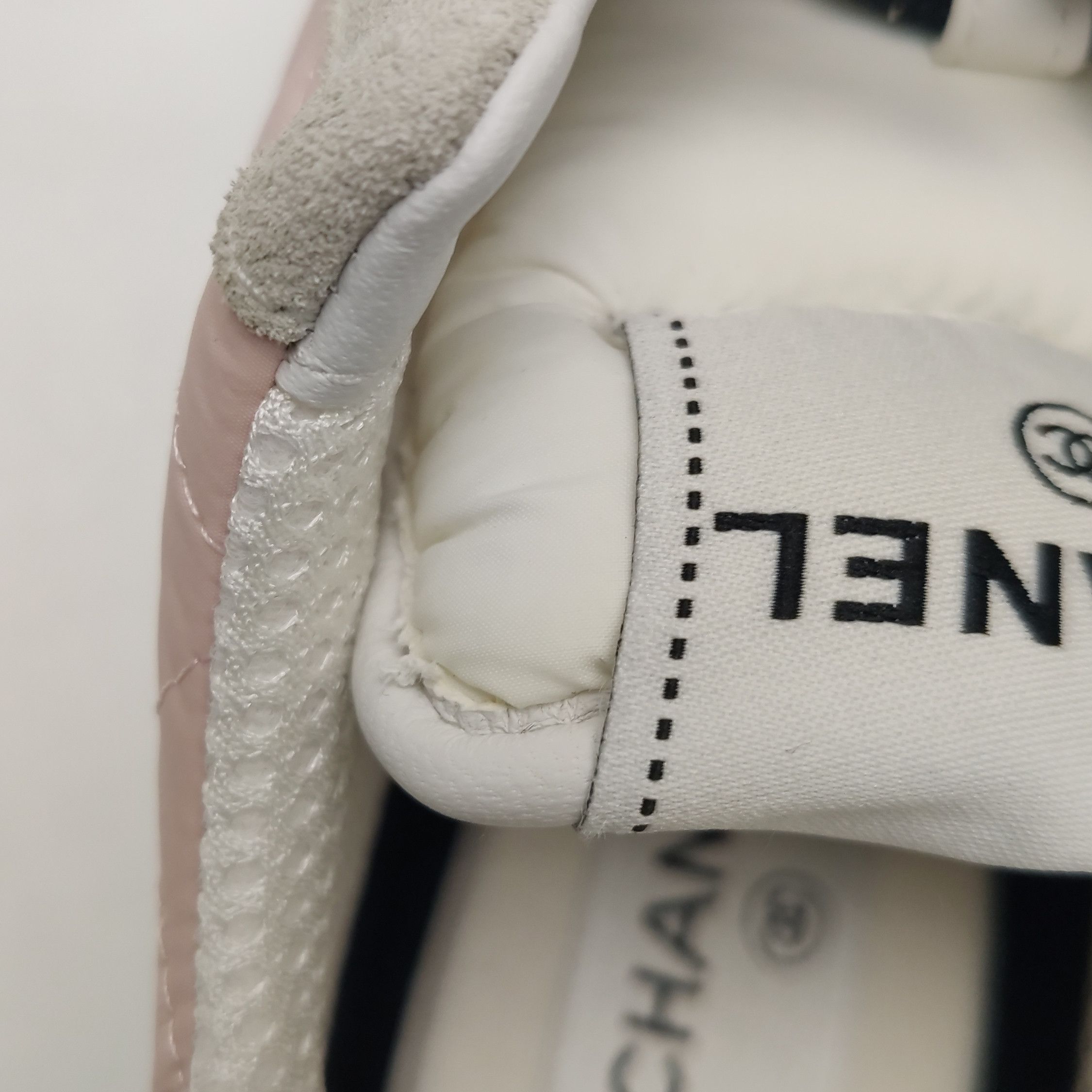 Chanel Chanel Women 7-5 Lowtop Sneakers Size US 7.5 / IT 37.5 - 9 Thumbnail