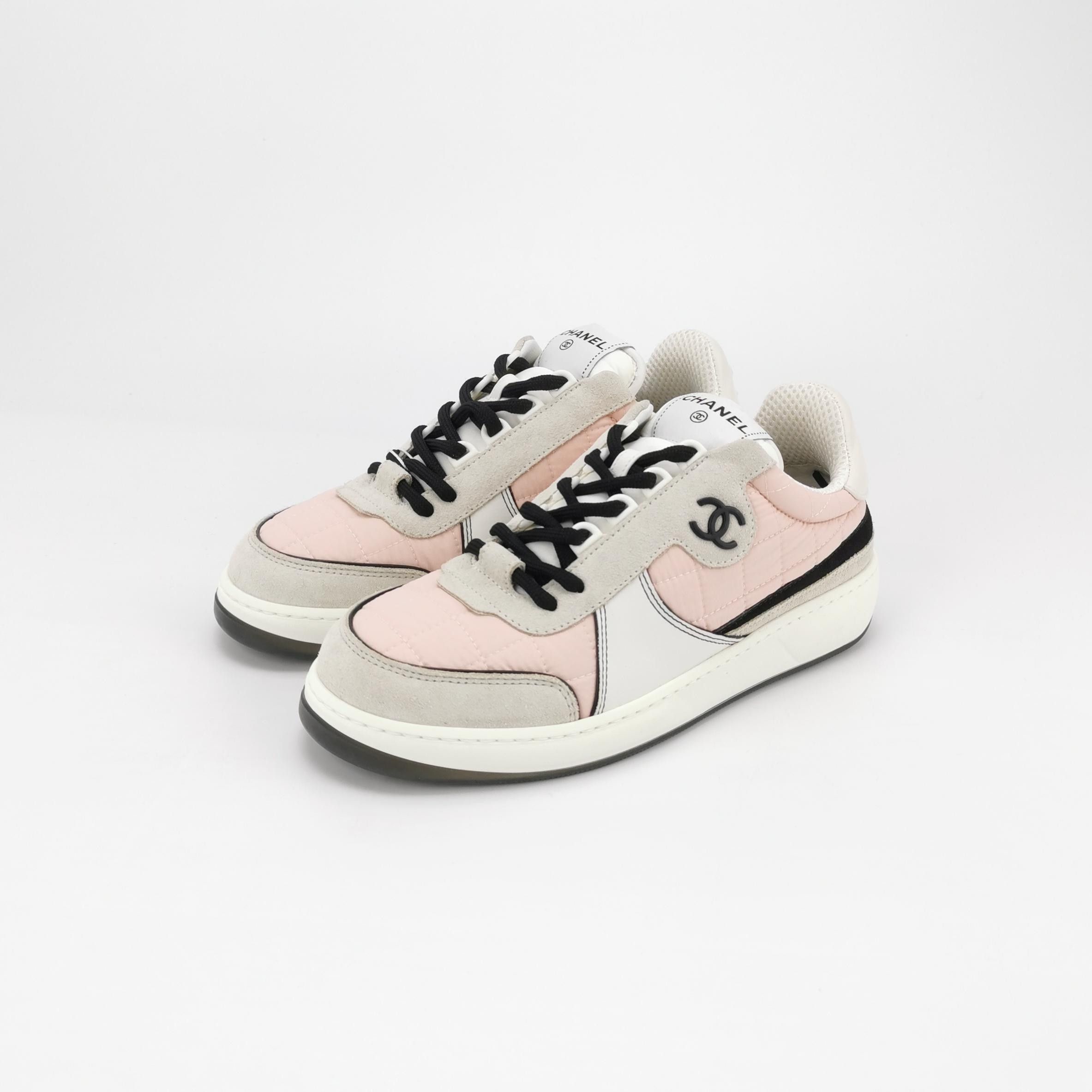 Chanel Chanel Women 7-5 Lowtop Sneakers Size US 7.5 / IT 37.5 - 2 Thumbnail