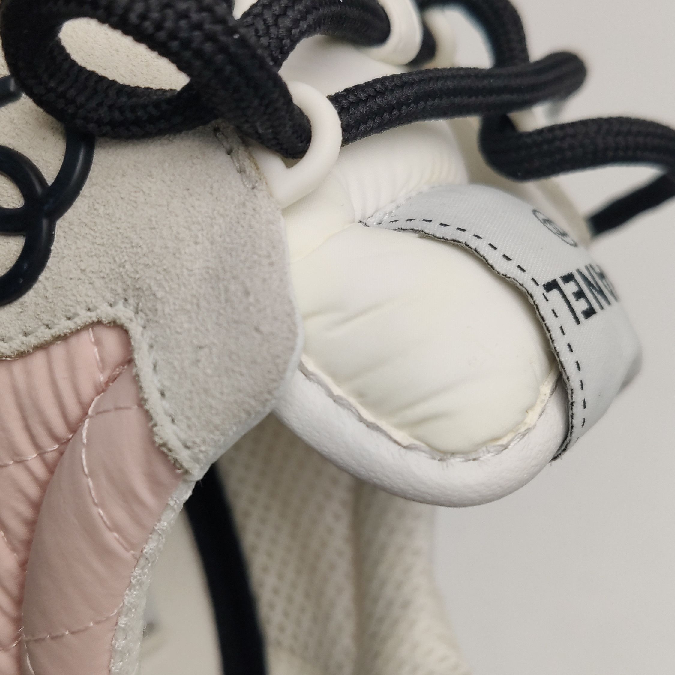 Chanel Chanel Women 7-5 Lowtop Sneakers Size US 7.5 / IT 37.5 - 8 Thumbnail