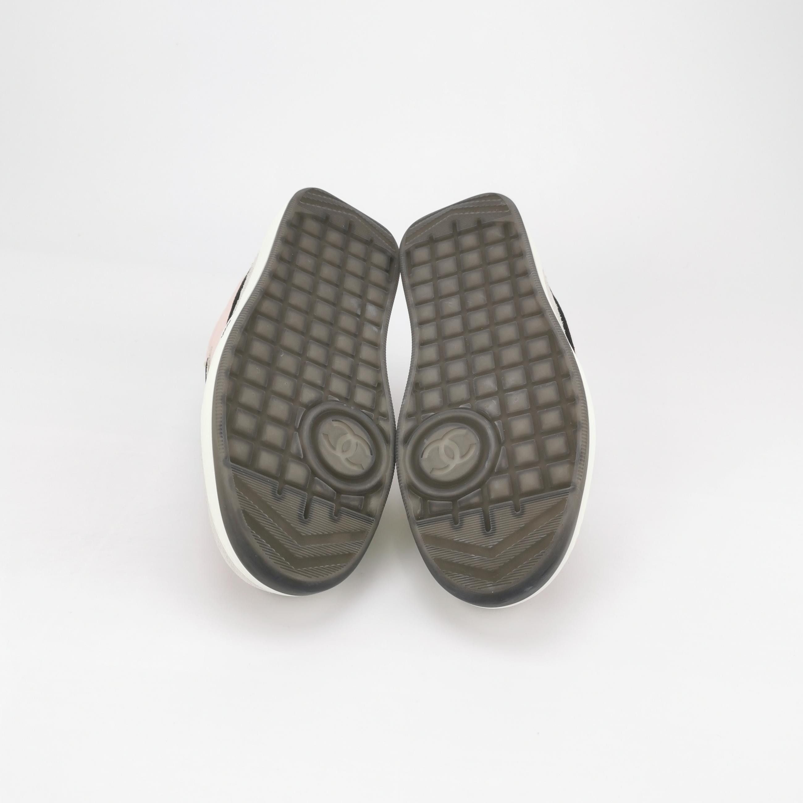 Chanel Chanel Women 7-5 Lowtop Sneakers Size US 7.5 / IT 37.5 - 5 Thumbnail