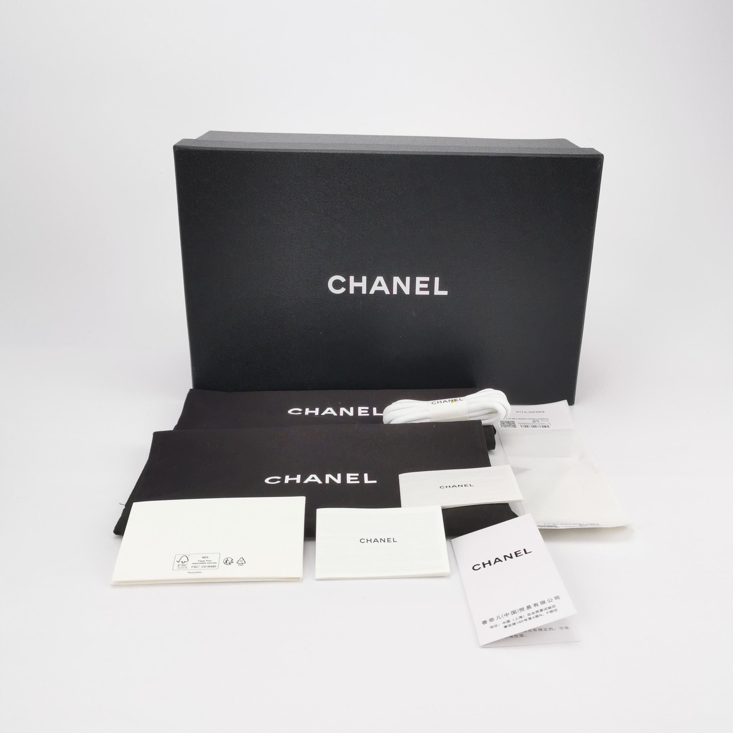 Chanel Chanel Women 7-5 Lowtop Sneakers Size US 7.5 / IT 37.5 - 7 Thumbnail