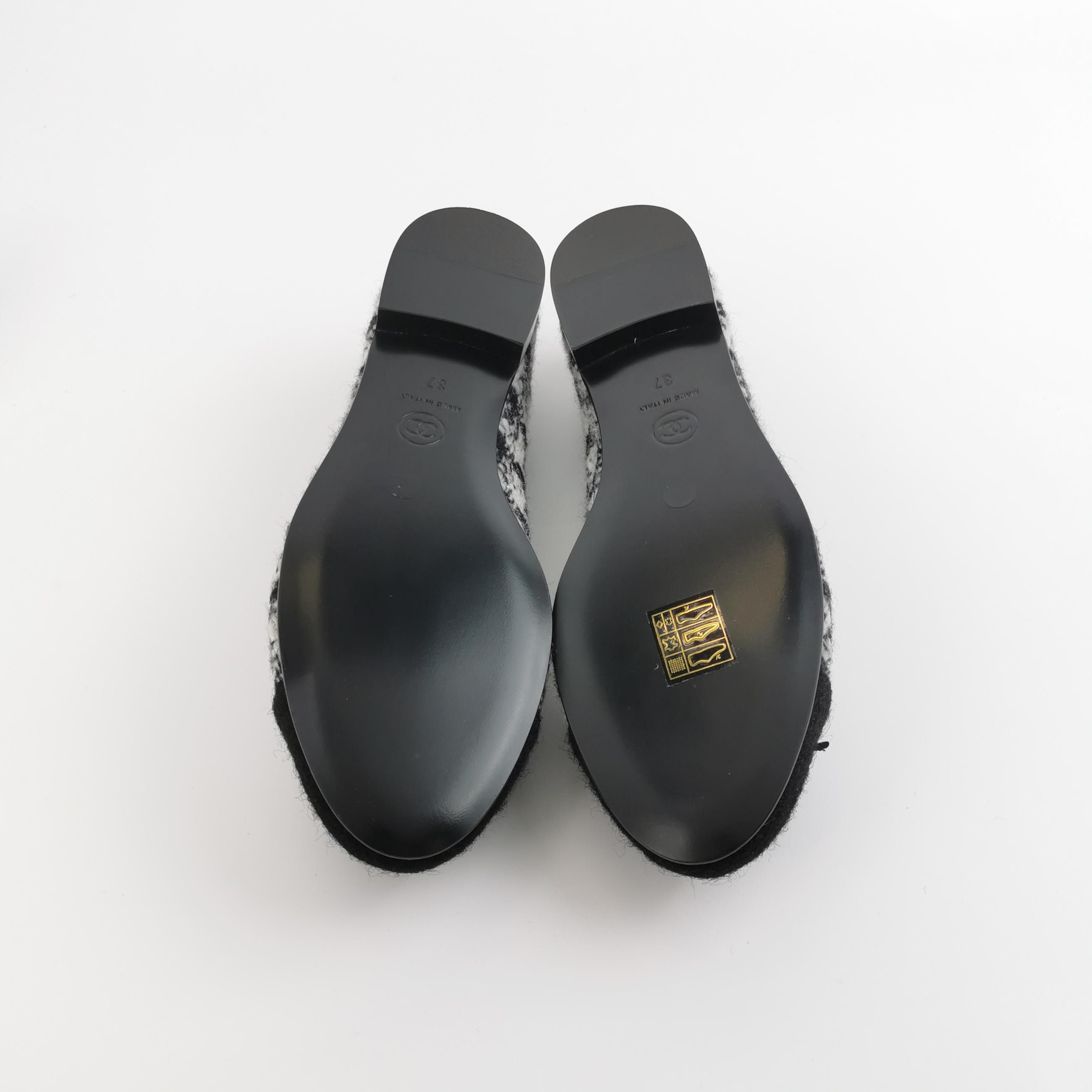 Chanel Chanel Women 7 Flats Size US 7 / IT 37 - 5 Thumbnail