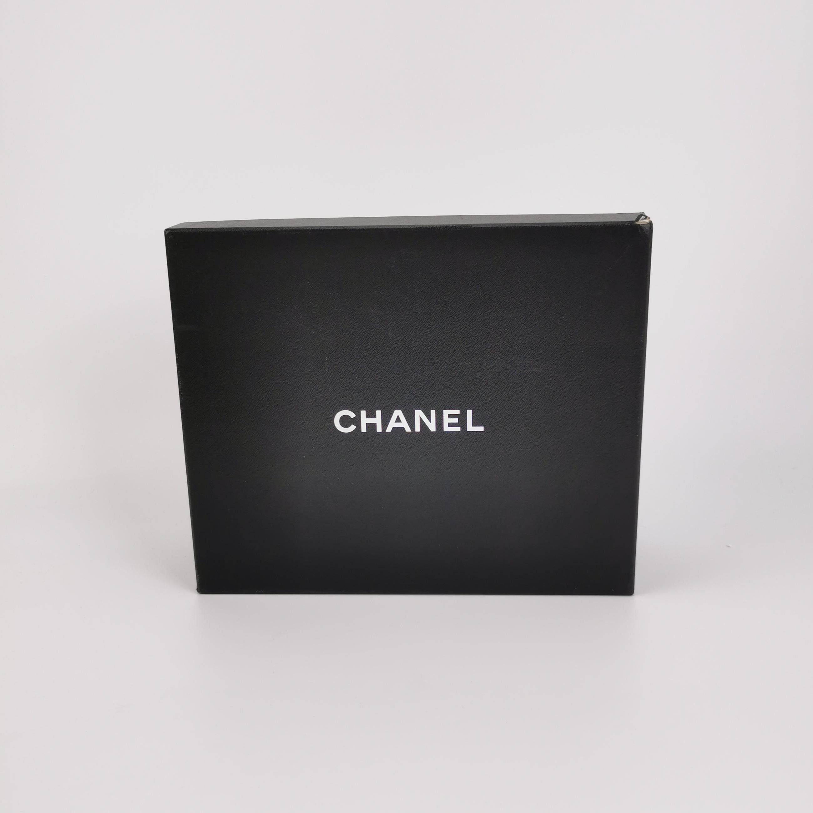 Chanel Chanel Women 7 Flats Size US 7 / IT 37 - 6 Thumbnail