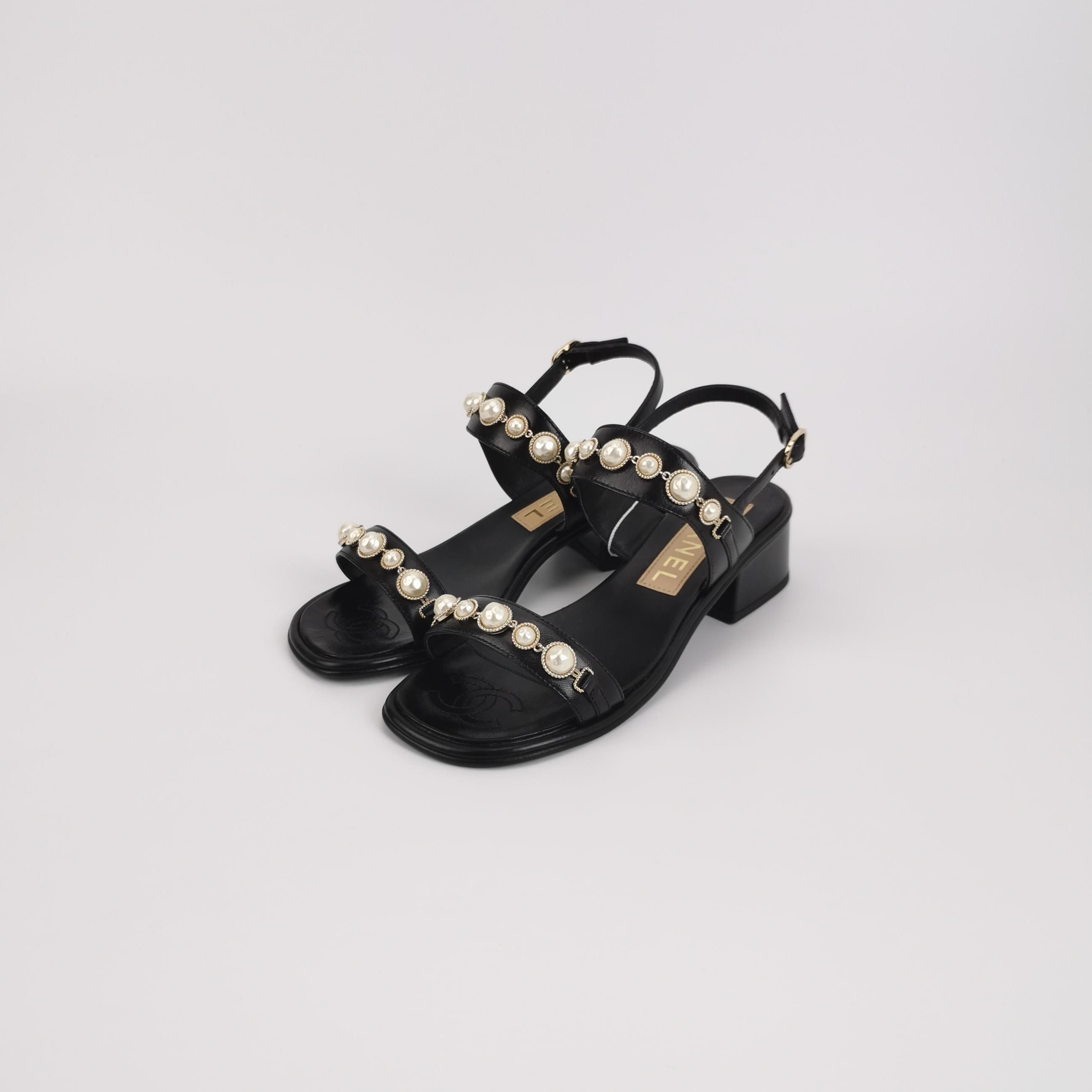 Chanel Chanel Women 6 Sandals Size US 6 / IT 36 - 2 Thumbnail