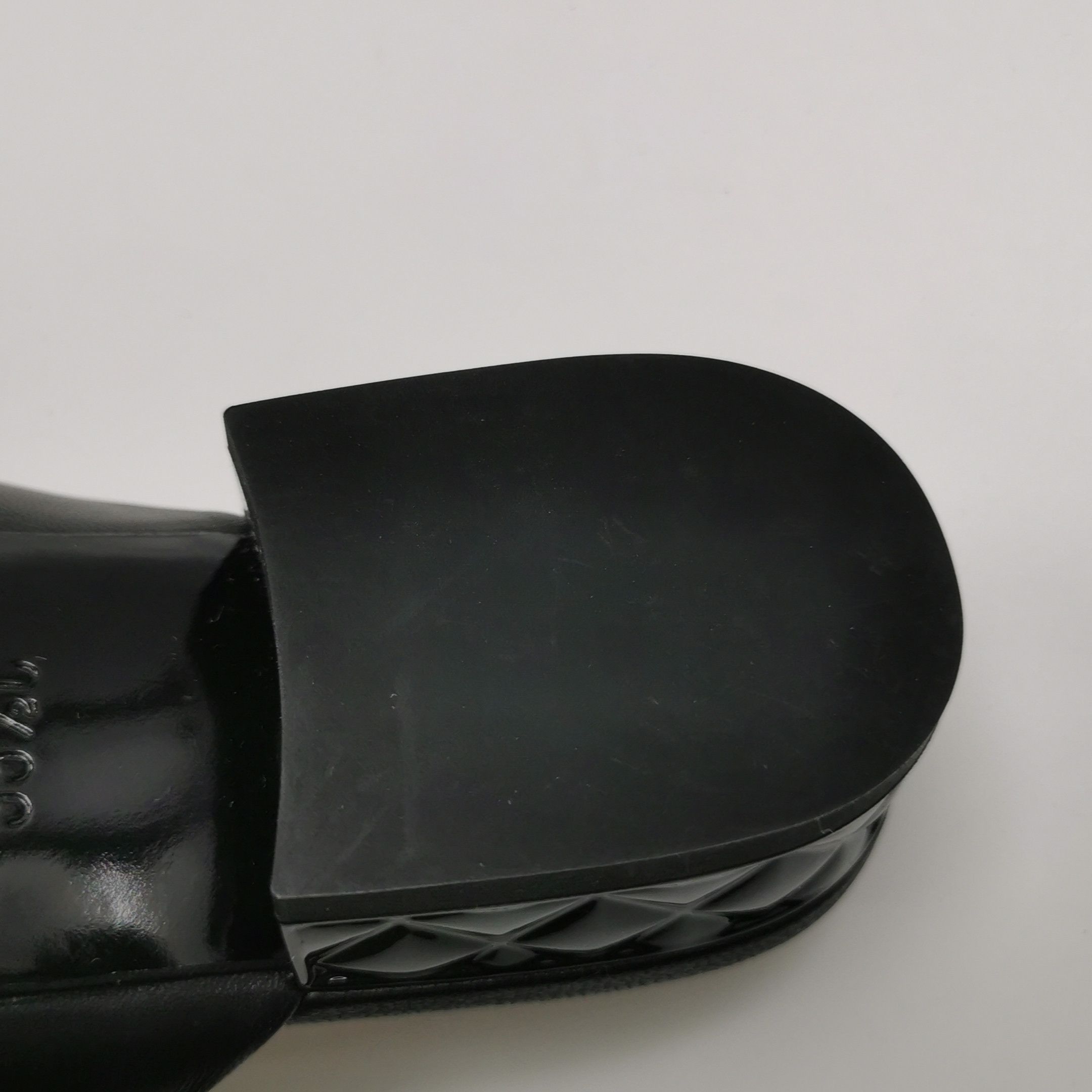 Chanel Chanel Women 5-5 Sandals Size US 5.5 / IT 35.5 - 10 Thumbnail