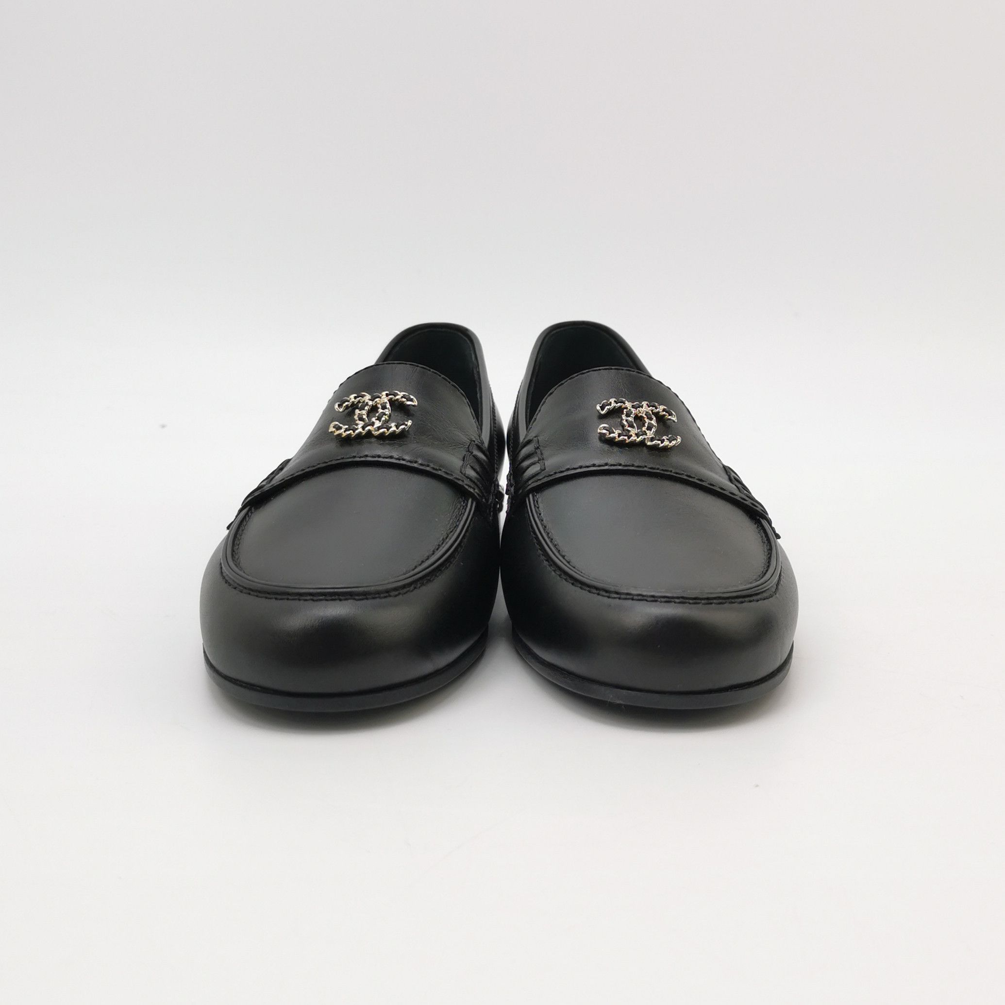 Chanel Chanel Women 5 Flats Size US 5 / IT 35 - 3 Thumbnail