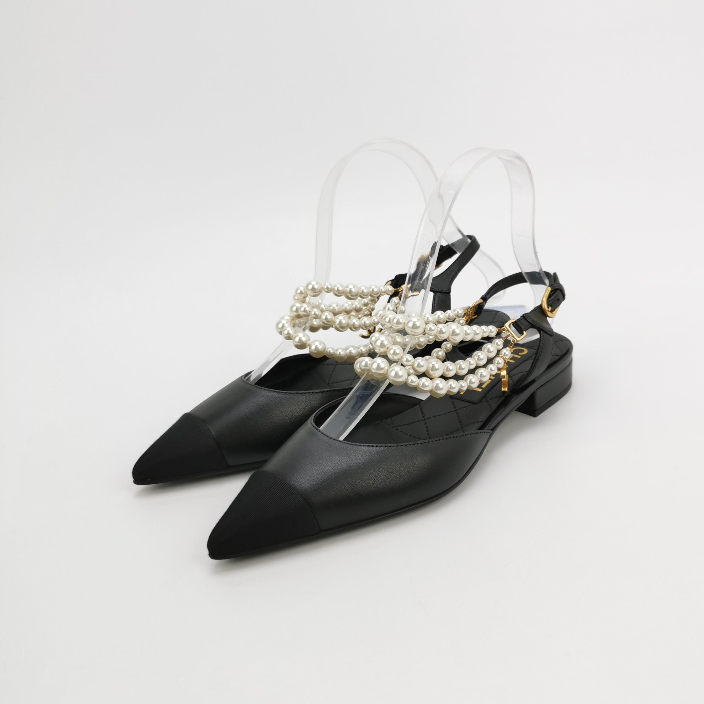 Chanel Chanel Women 6 Flats Size US 6 / IT 36 - 2 Thumbnail