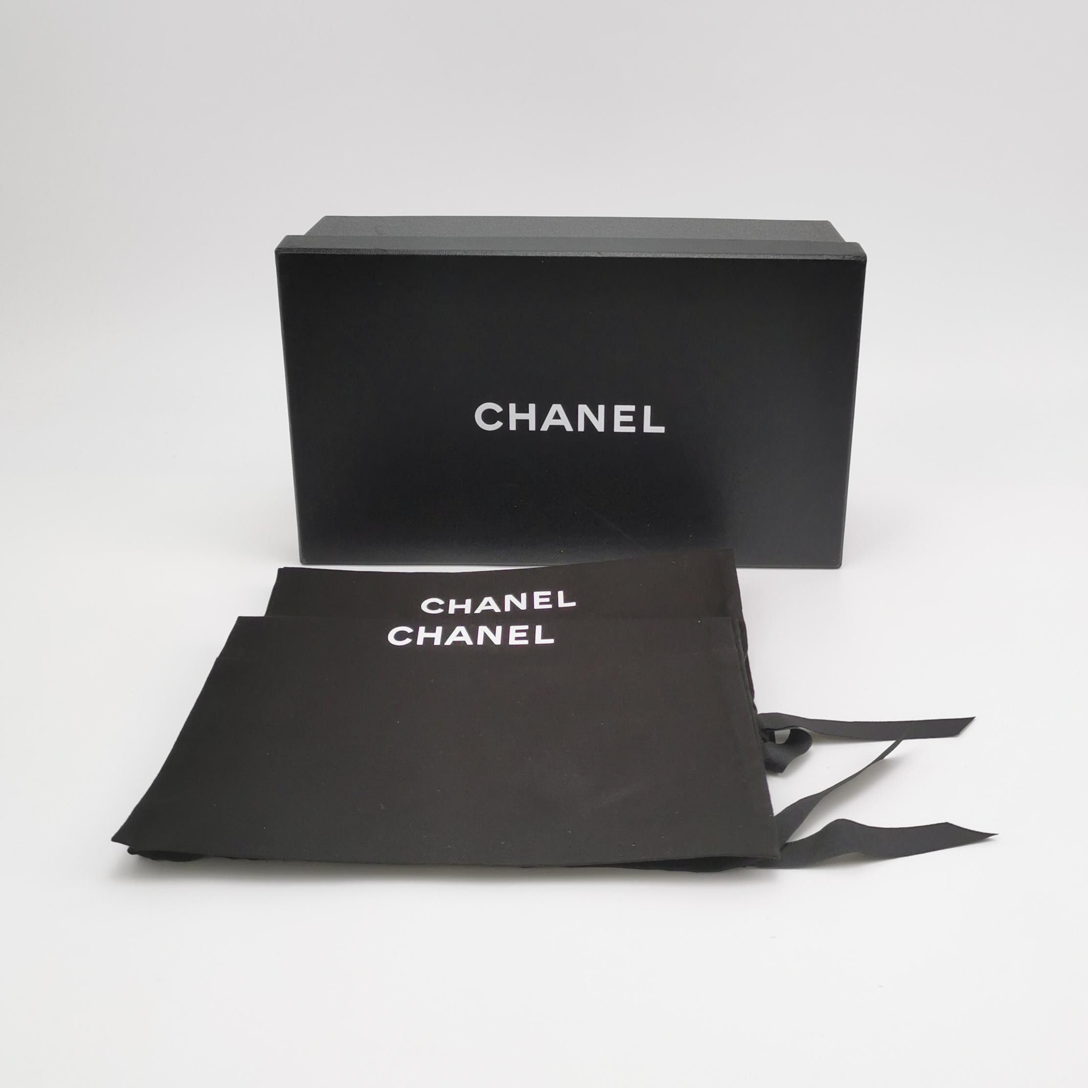 Chanel Chanel Women 5 Flats Size US 5 / IT 35 - 6 Thumbnail