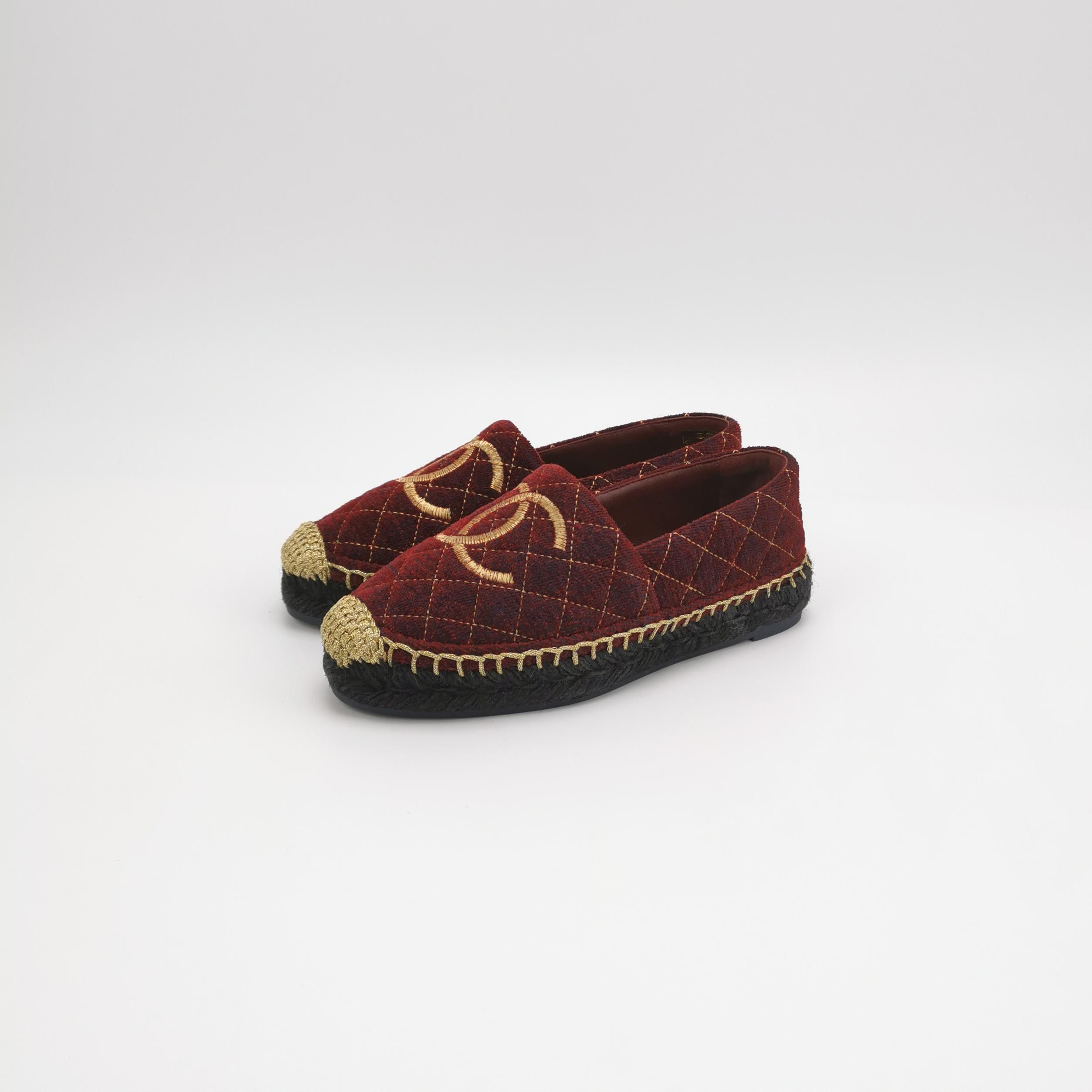Chanel Chanel Women 5 Flats Size US 5 / IT 35 - 2 Thumbnail