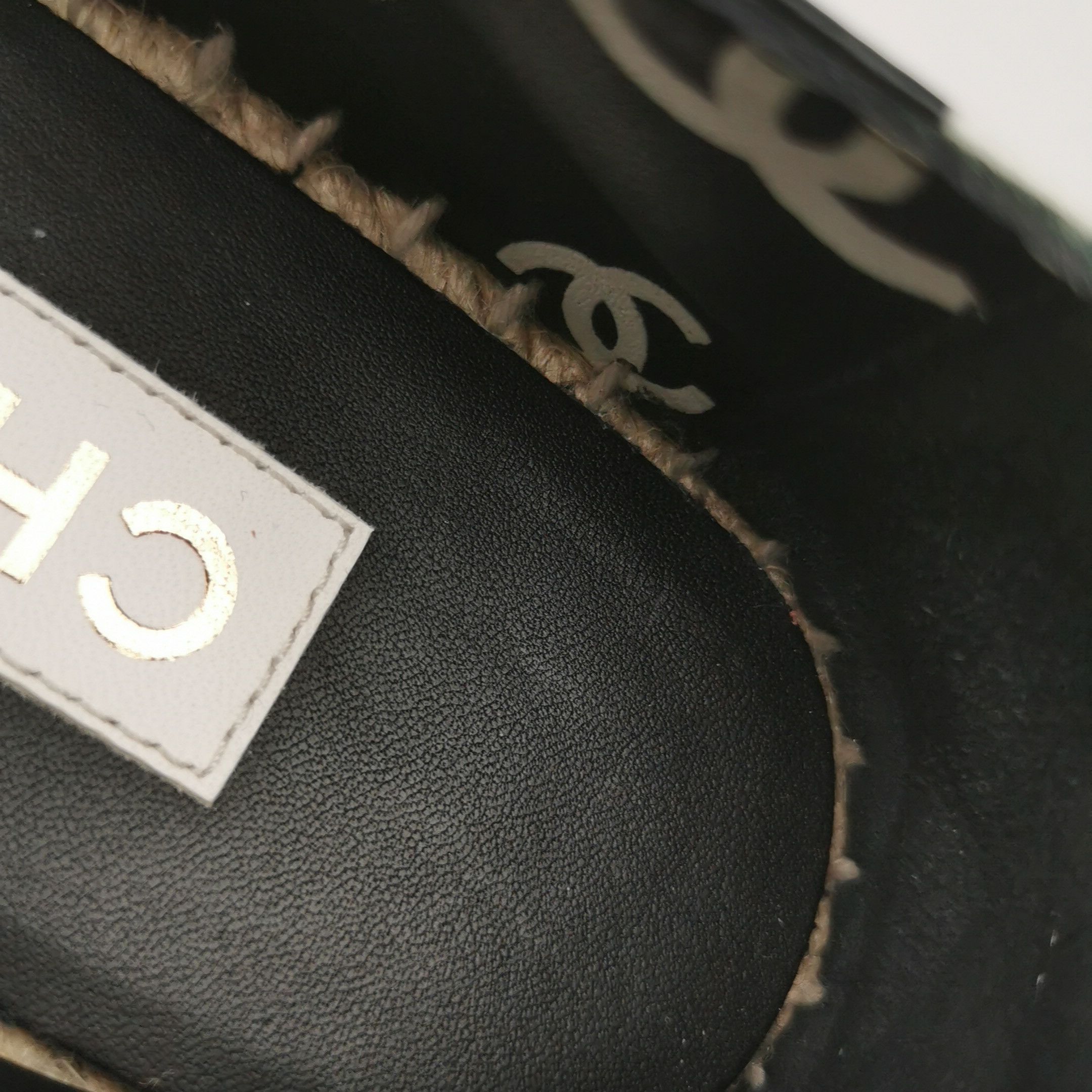 Chanel Chanel Women 5 Flats Size US 5 / IT 35 - 8 Thumbnail