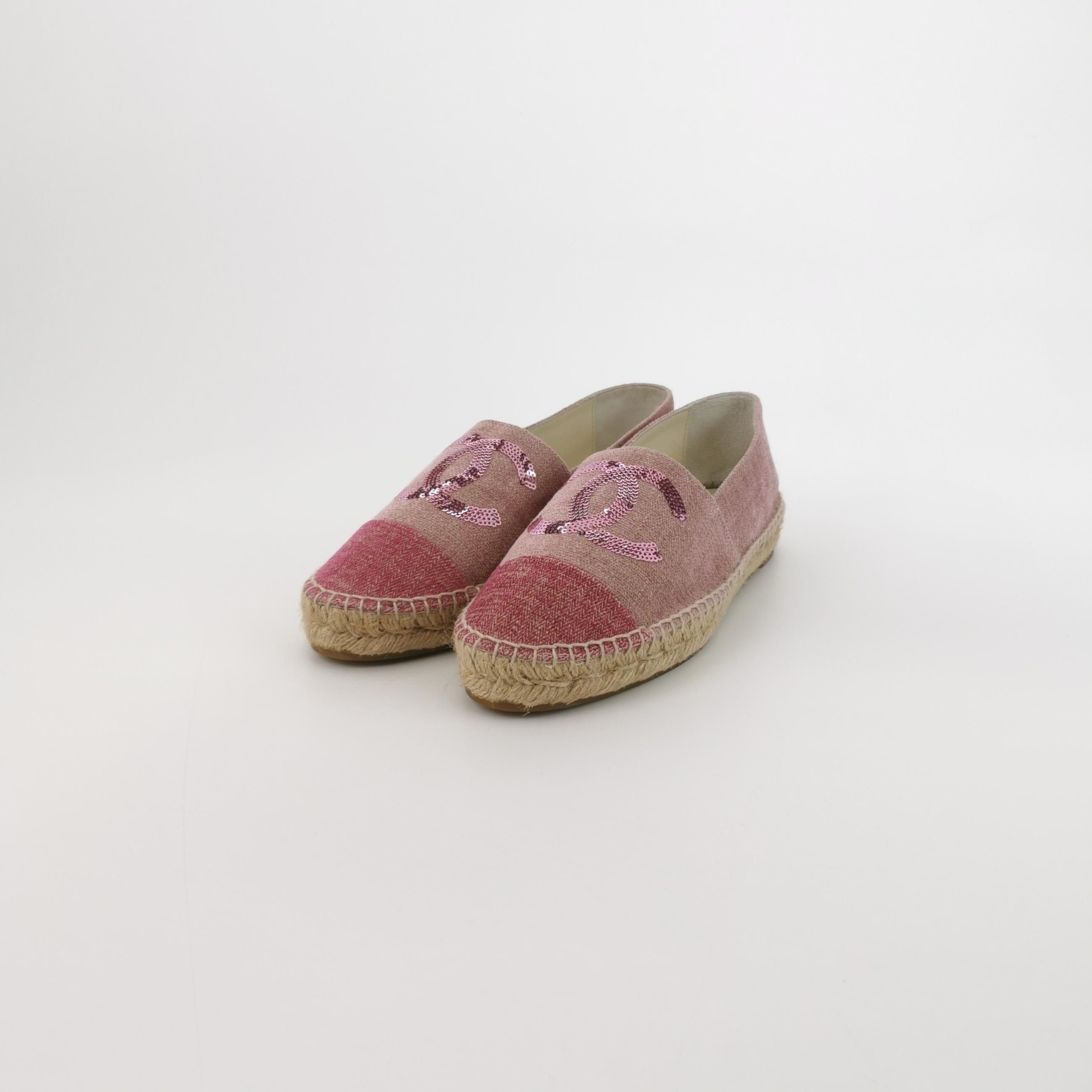 Chanel Chanel Women 9 Flats Size US 9 / IT 39 - 2 Thumbnail