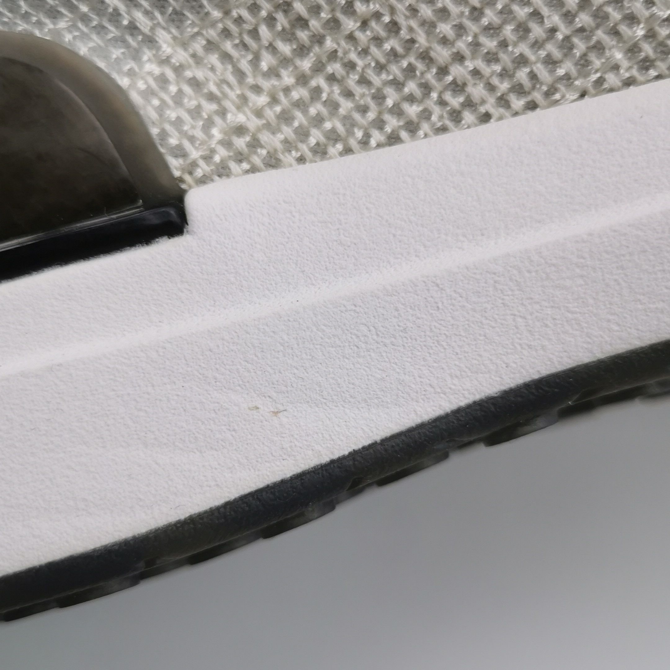 Chanel Chanel Women 7-5 Lowtop Sneakers Size US 7.5 / IT 37.5 - 7 Thumbnail