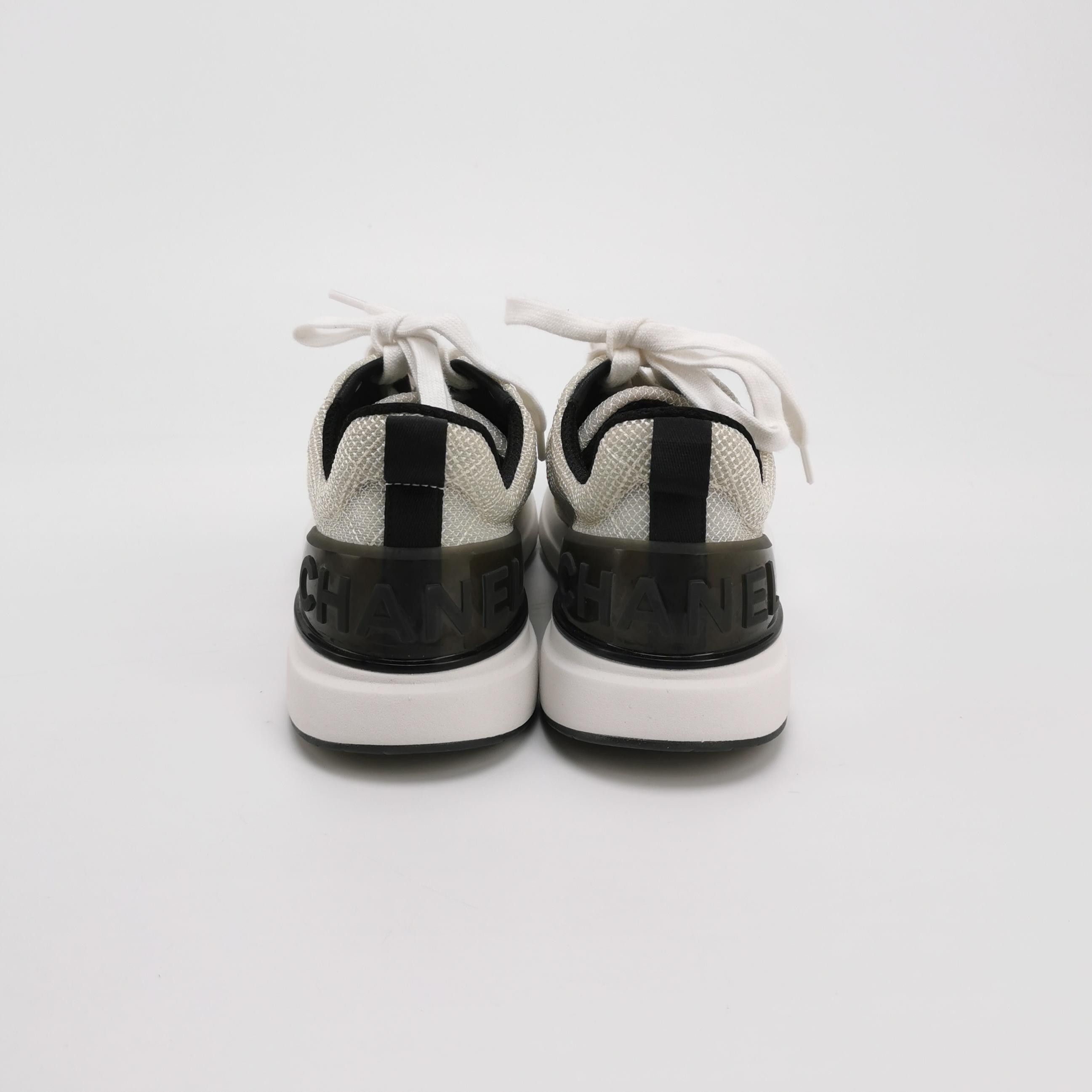 Chanel Chanel Women 7-5 Lowtop Sneakers Size US 7.5 / IT 37.5 - 4 Thumbnail