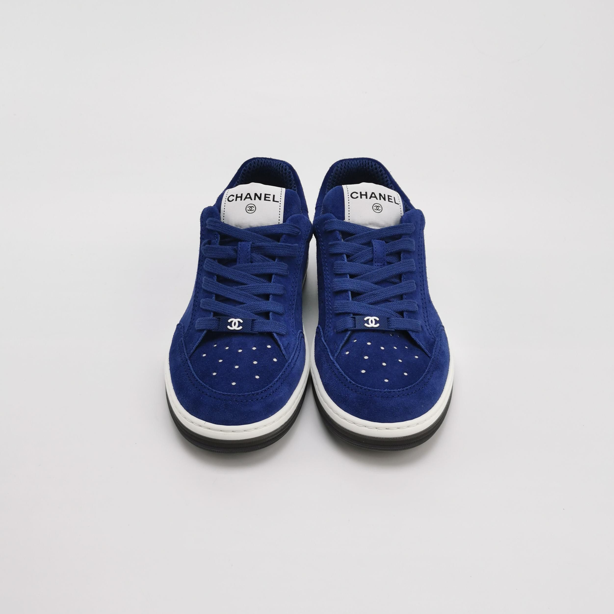 Chanel Chanel Women 6-5 Lowtop Sneakers Size US 6.5 / IT 36.5 - 3 Thumbnail