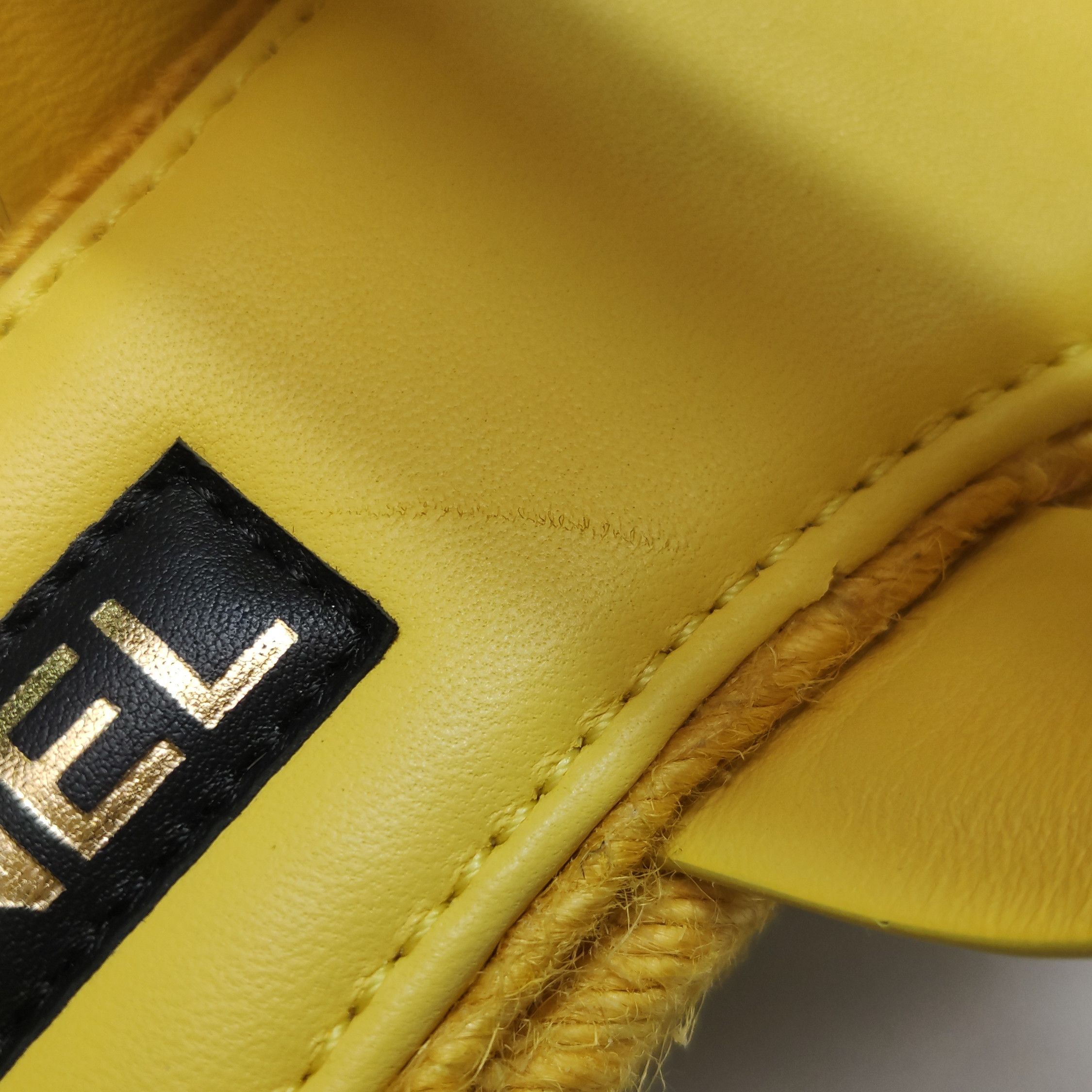 Chanel Chanel Women 8 Sandals Size US 8 / IT 38 - 8 Thumbnail