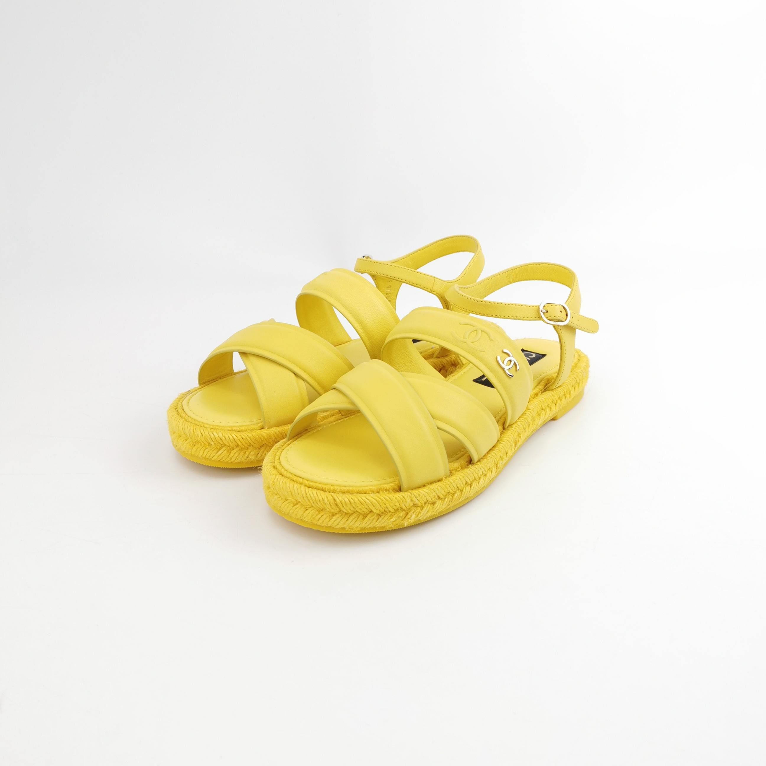 Chanel Chanel Women 8 Sandals Size US 8 / IT 38 - 2 Thumbnail