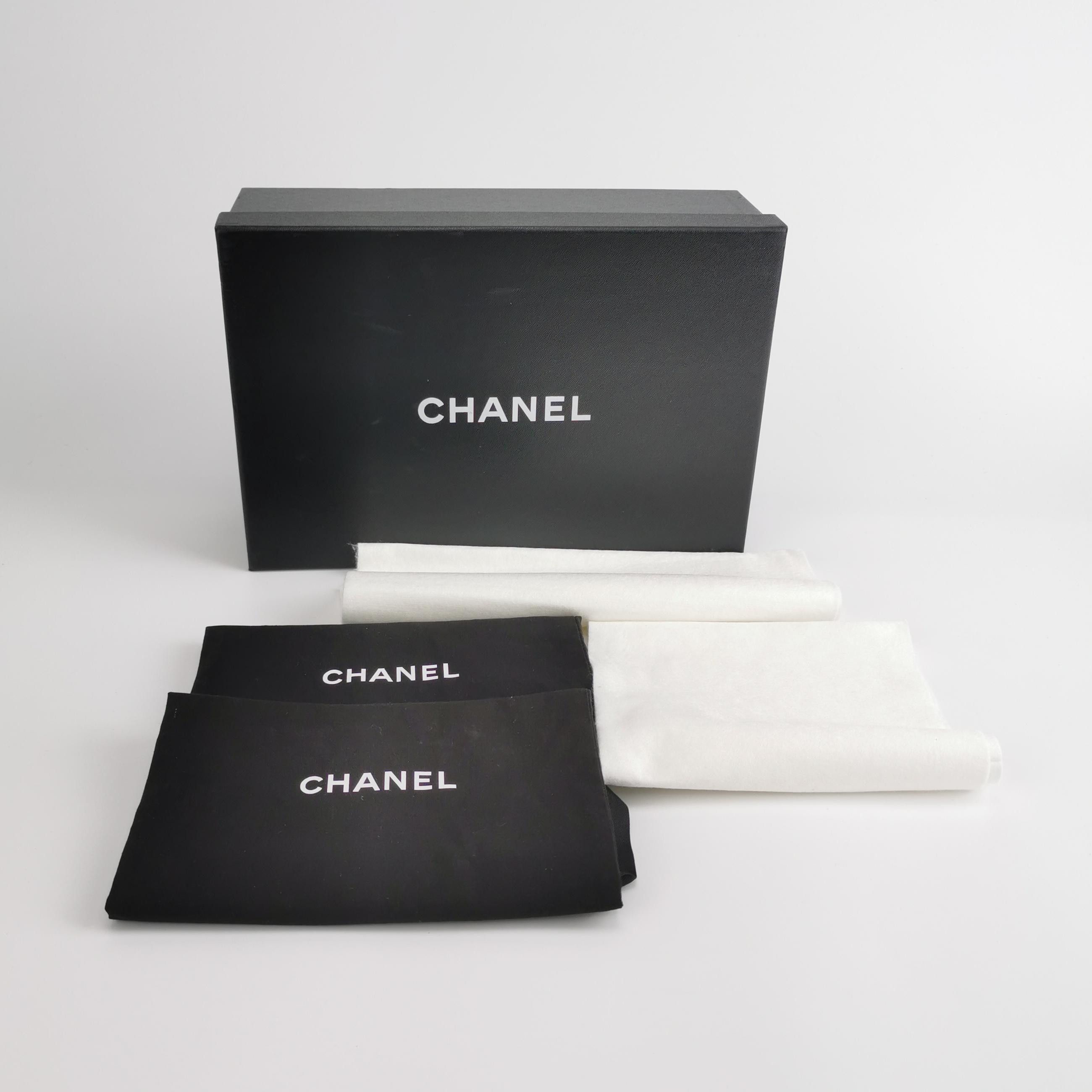 Chanel Chanel Women 7-5 Flats Size US 7.5 / IT 37.5 - 6 Thumbnail