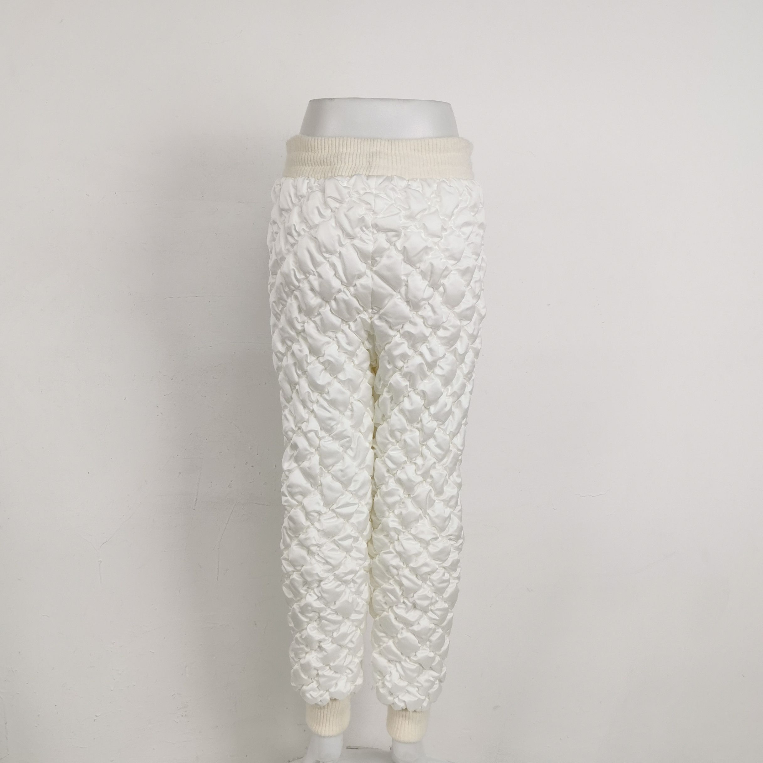Chanel Chanel Women 36 Pants Size 36" / US 14 / IT 50 - 2 Thumbnail