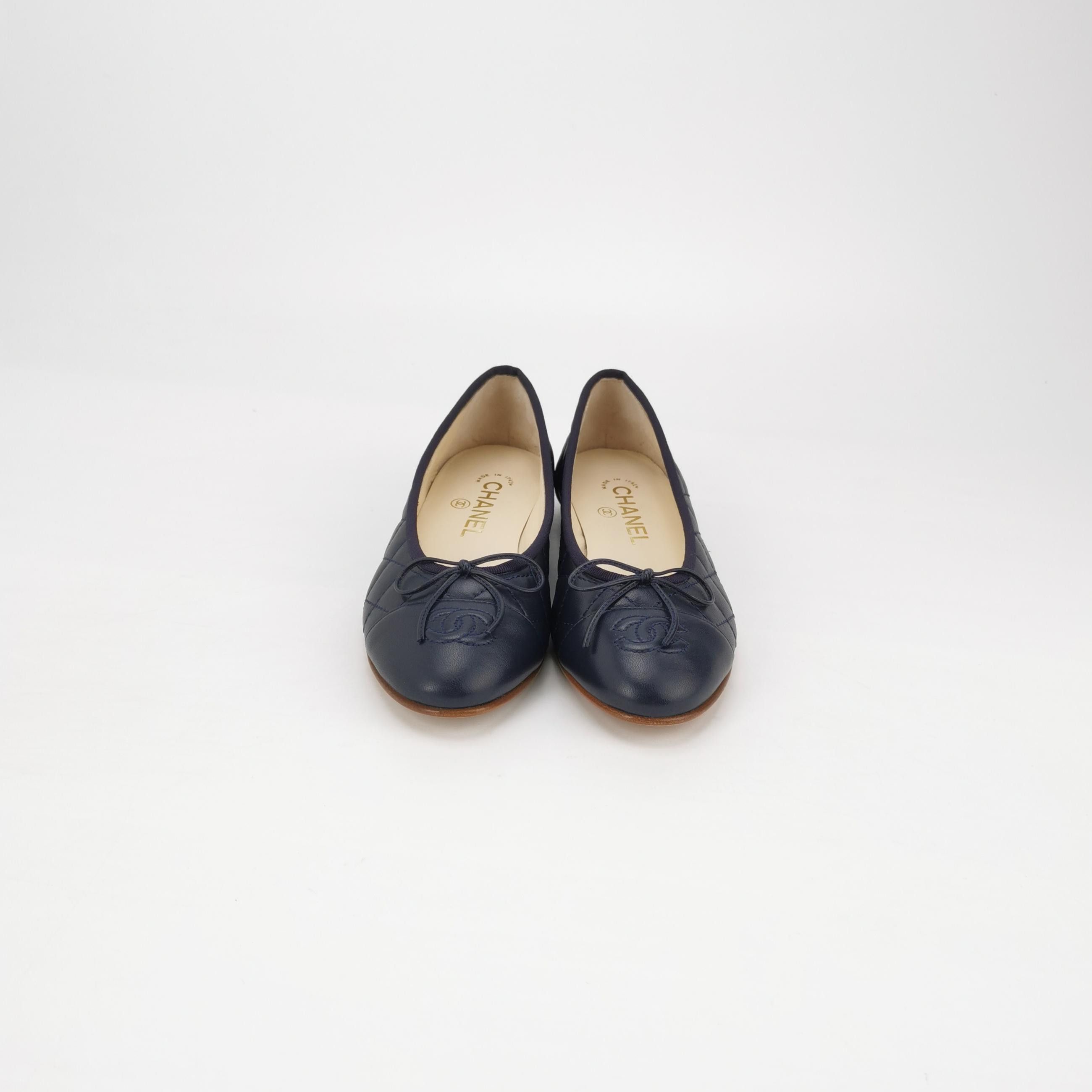 Chanel Chanel Women 6-5 Flats Size US 6.5 / IT 36.5 - 3 Thumbnail